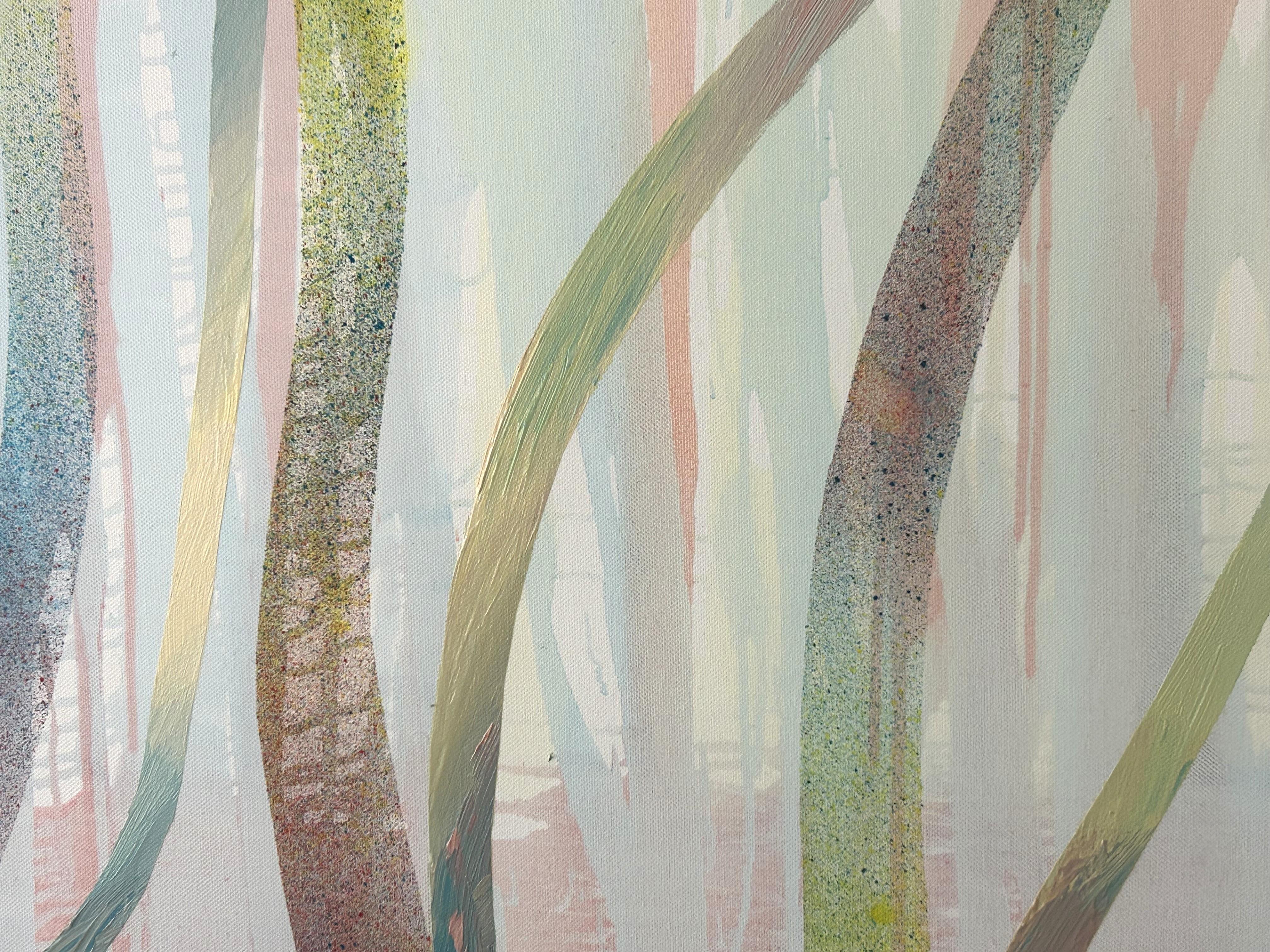 Nata a Londra nel 1955 e dopo aver studiato prima a Harrow (1973-74) e poi al Bournemouth College of Art (1974-1977), la Kremer ha trascorso quasi tutta la sua carriera lavorando al fianco di artisti contemporanei del Dorset come Martyn Brewster e