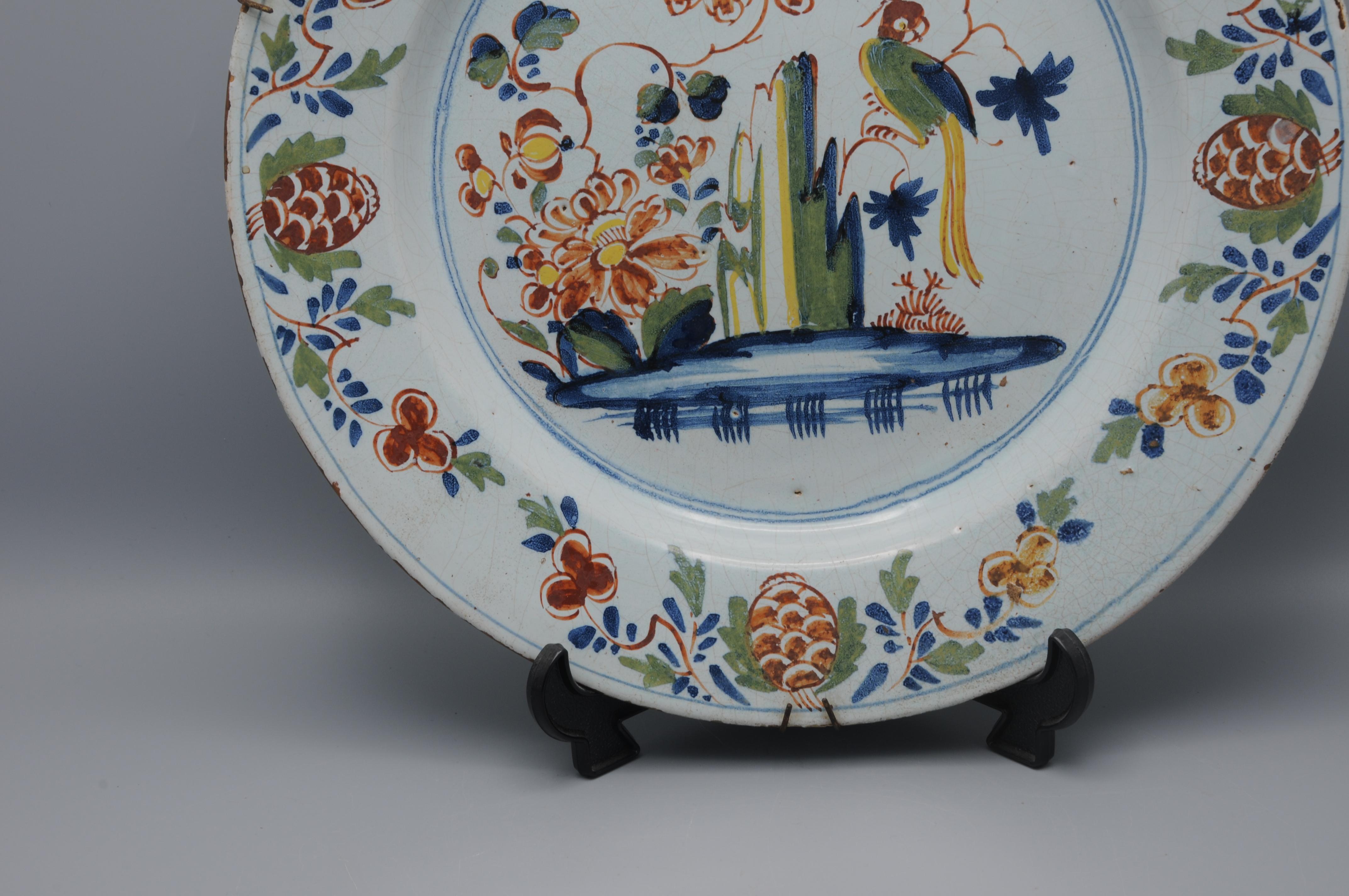 Abigail Griffith, Lambeth London - Chargeur à perruche en Delftware anglais, milieu du 18e siècle Bon état - En vente à DELFT, NL