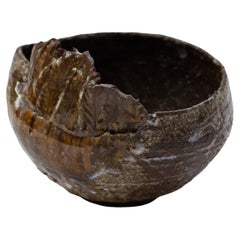 Abigail Schama Ceramics Black Stoneware Crowned Begging Bowl with Tenmoku Glaze