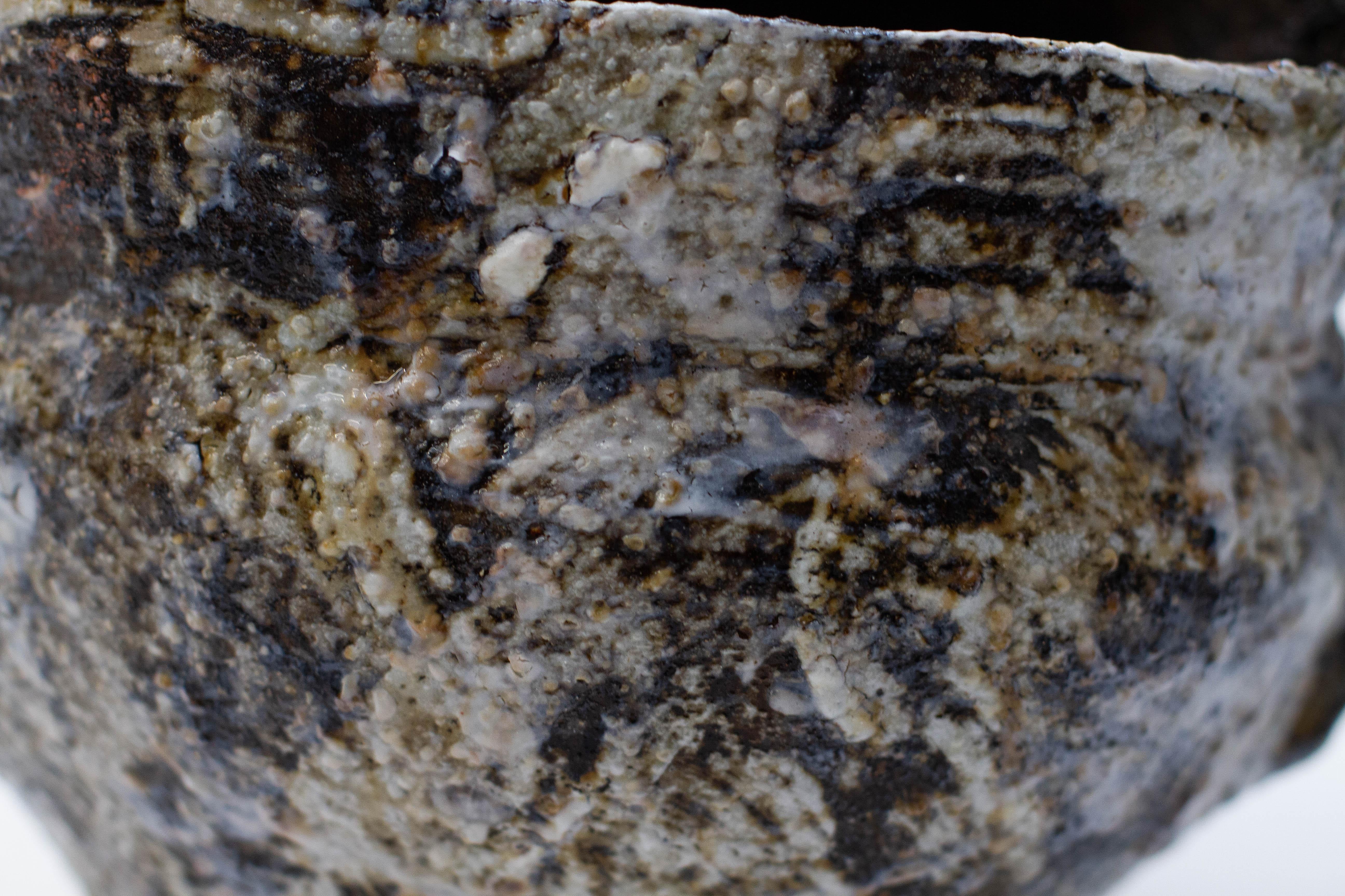Abigail Schama Ceramics: Large Black Stoneware Temple Jug with Porcelain For Sale 2