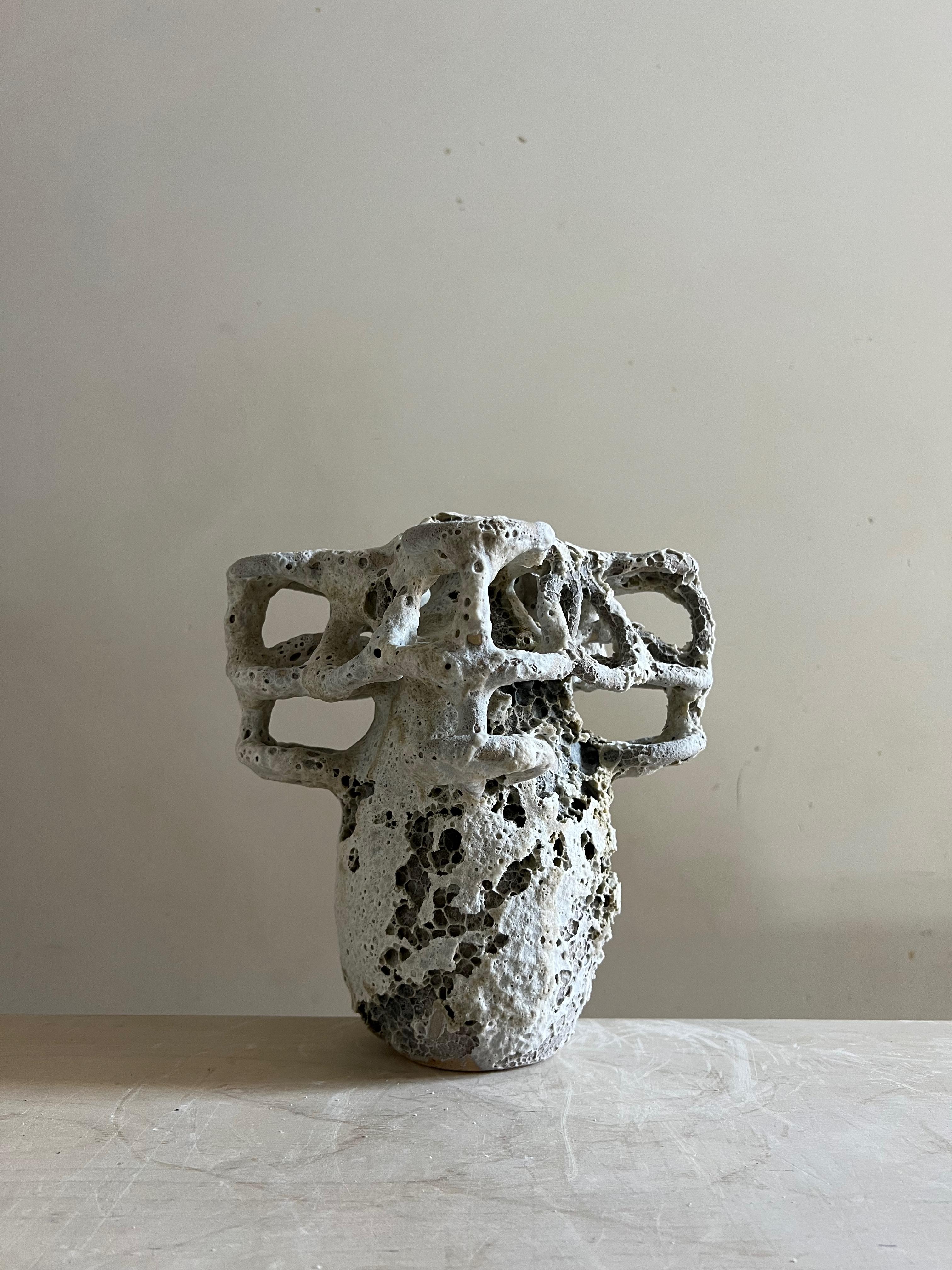 Moderno Abisal in vendita