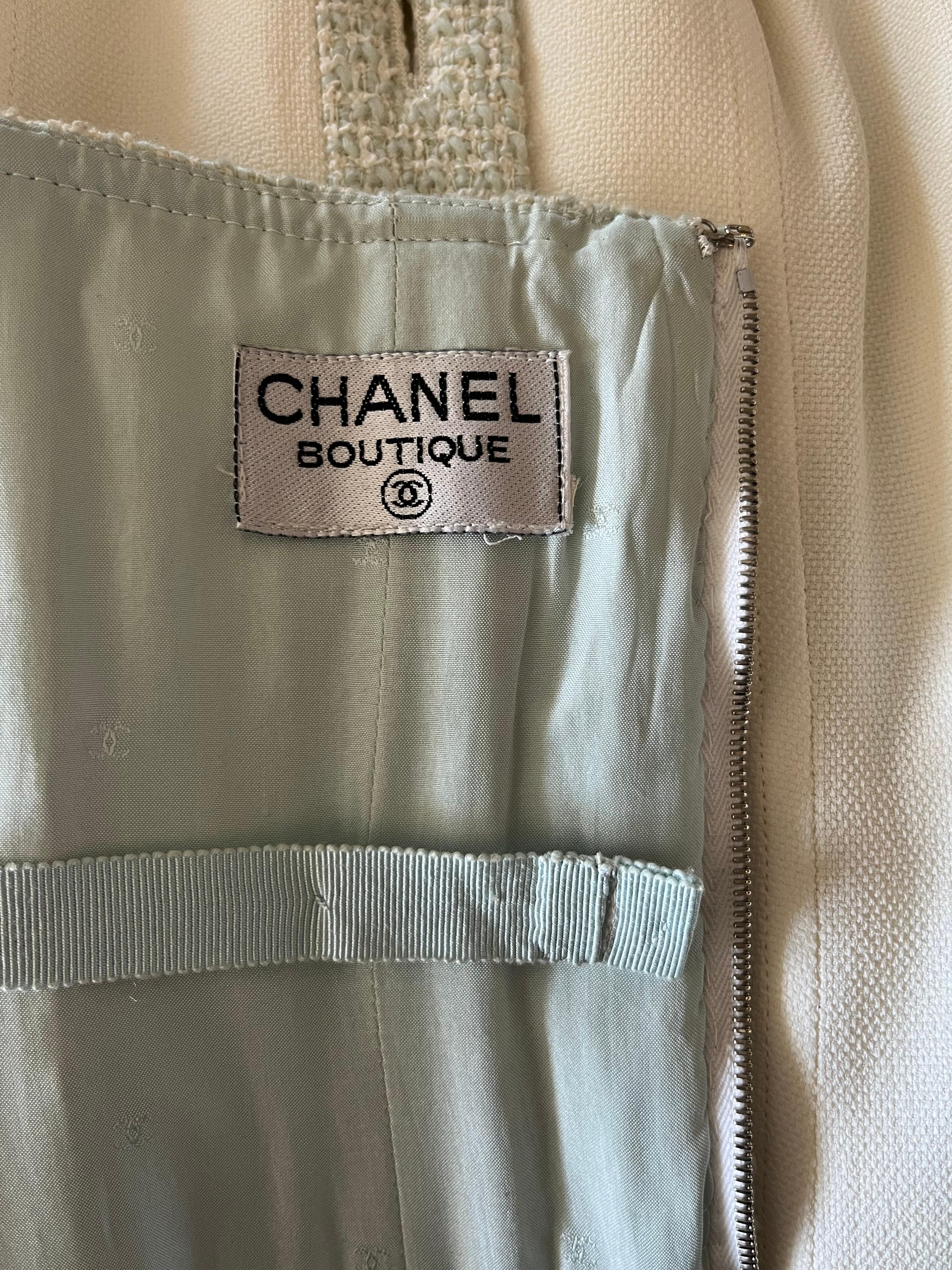 abito Chanel con spolverino e bustino anni 90 en vente 13