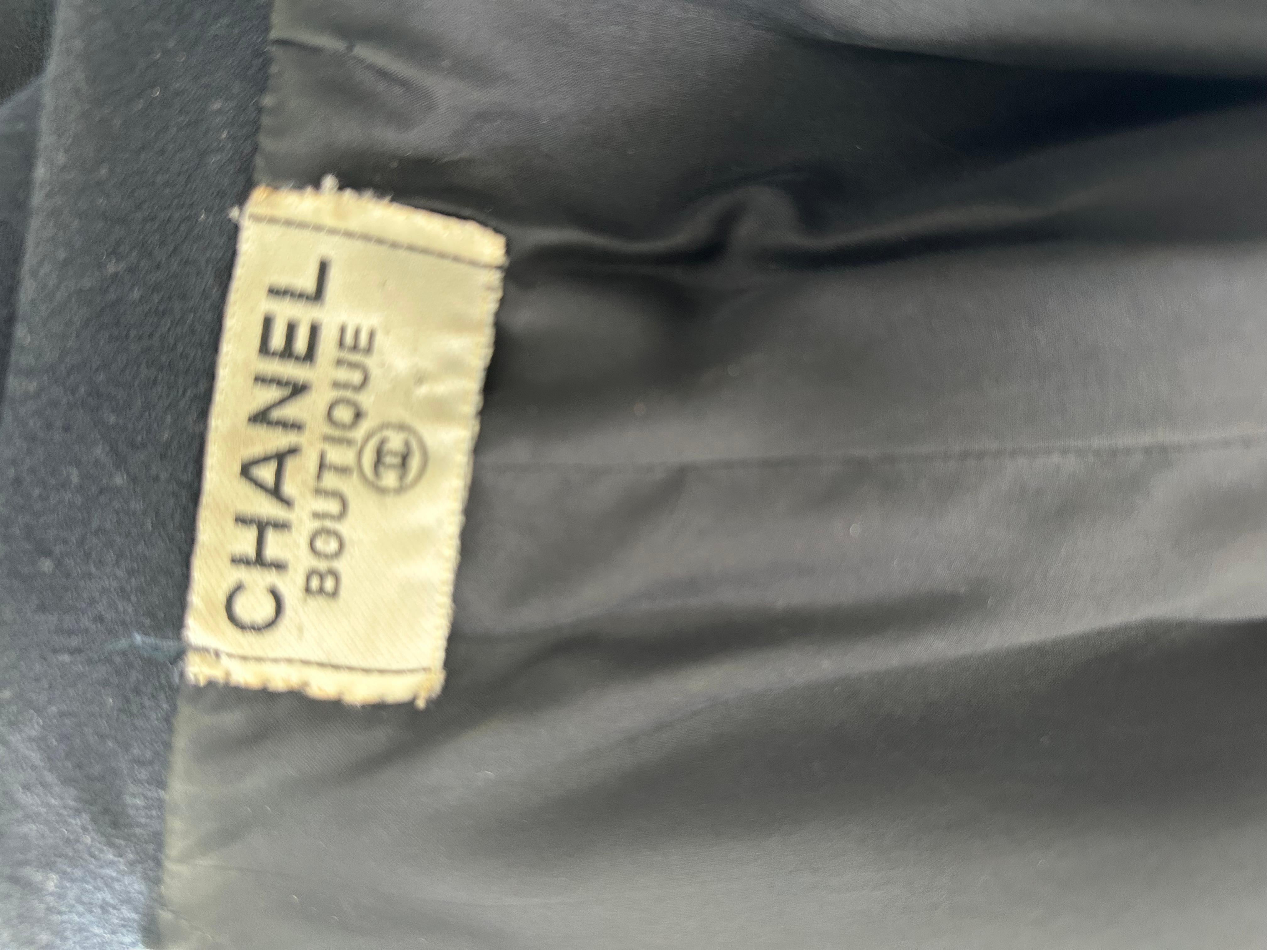 Vintage Chanel dress in good condition For Sale 5