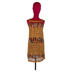 Vestido con un vestido a juego debajo de Missoni