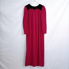 Valentino Couture 1990s magenta elegante vestido largo