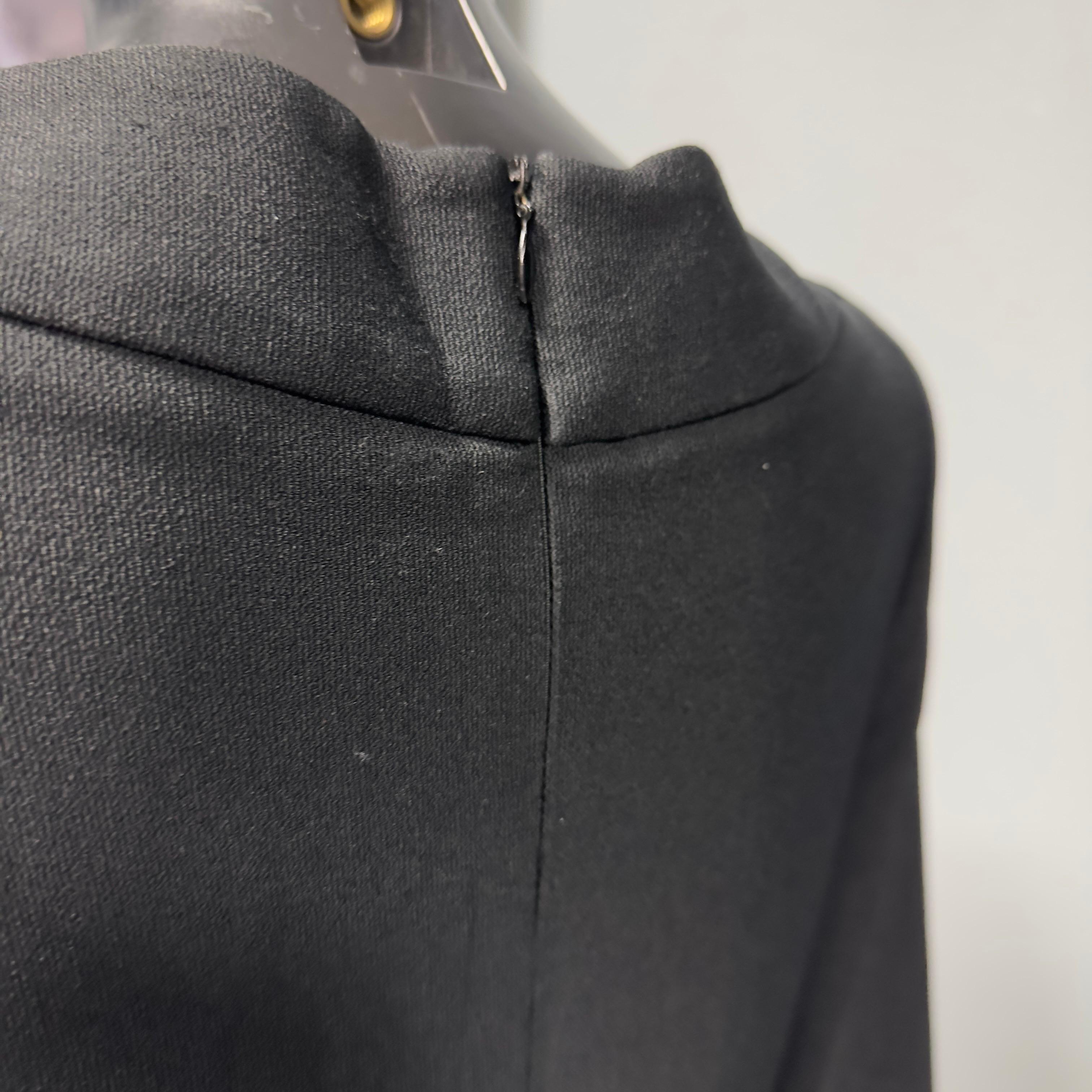 Abito nero Giorgio Armani in ottime condizioni In Excellent Condition For Sale In Basaluzzo, IT