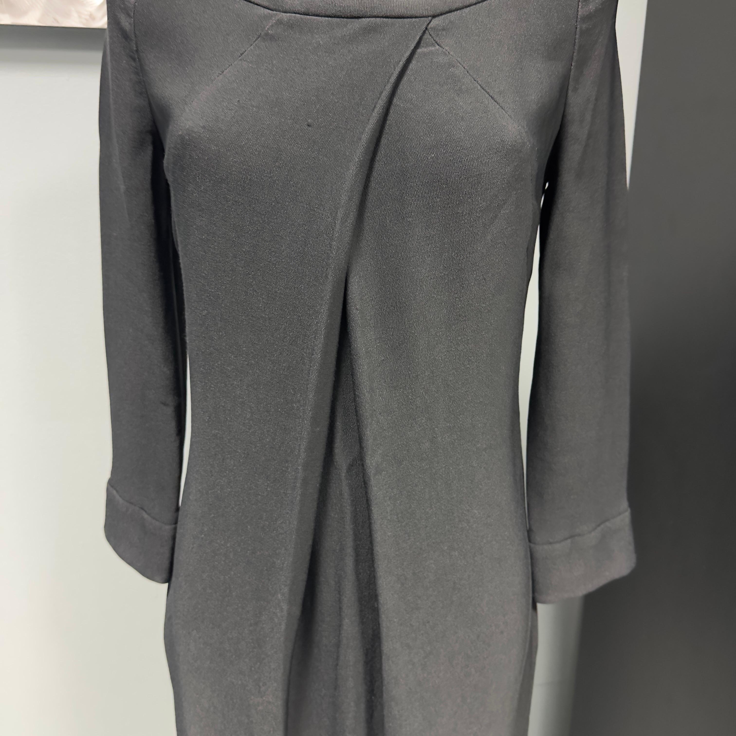 Abito nero Giorgio Armani in ottime condizioni For Sale 1