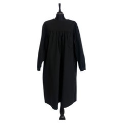Robe noire miu miu