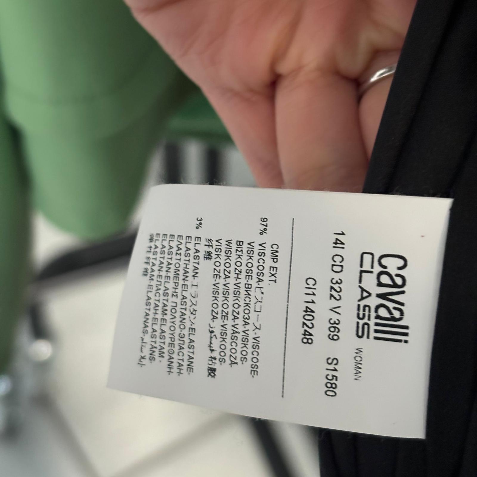 Traje Roberto Cavalli como nuevo en venta 2