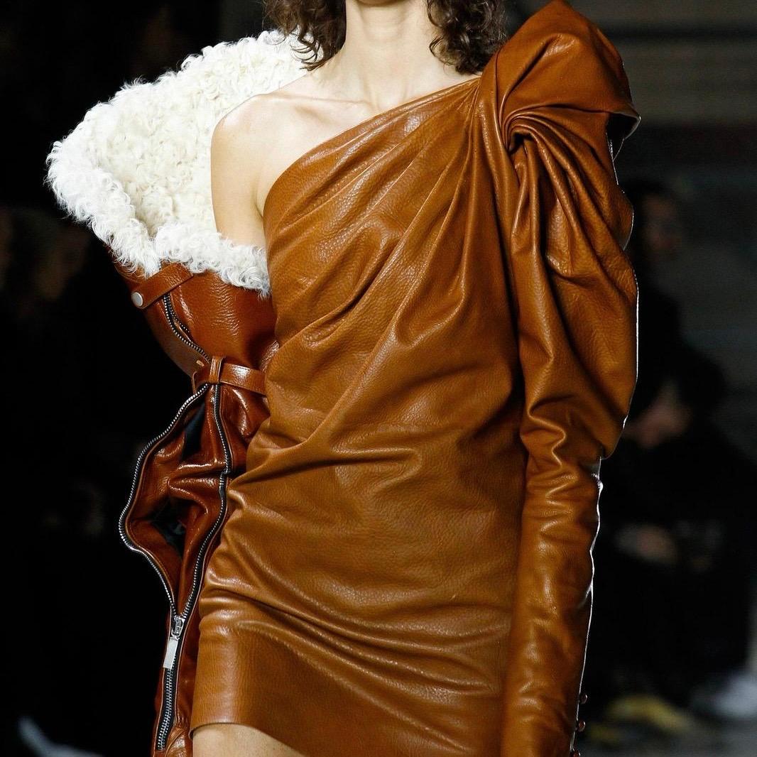 Abito Saint Laurent Paris,  Runway 2017 13