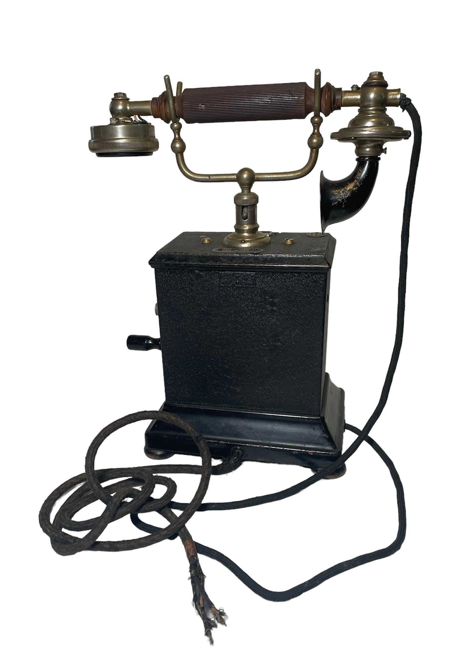 Cast A.B.L.M. Ericsson Sweden Table Telephone