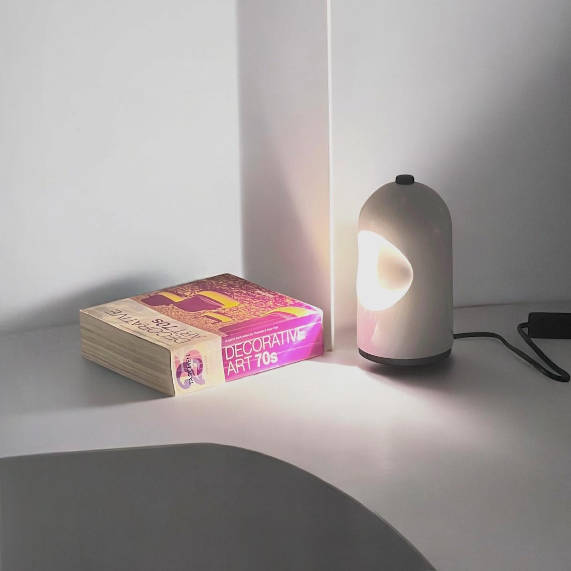 ABM 'Selene' Adjustable Lamp in White Lacquered Metal, 70s MCM Design Italy In Good Condition In San Benedetto Del Tronto, IT