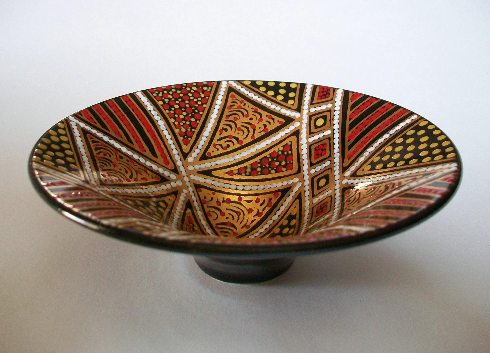 20th Century Aboriginal Dot Pattern Gilded Studio Ceramic Bowl, Signed, Australia, 20th C. For Sale