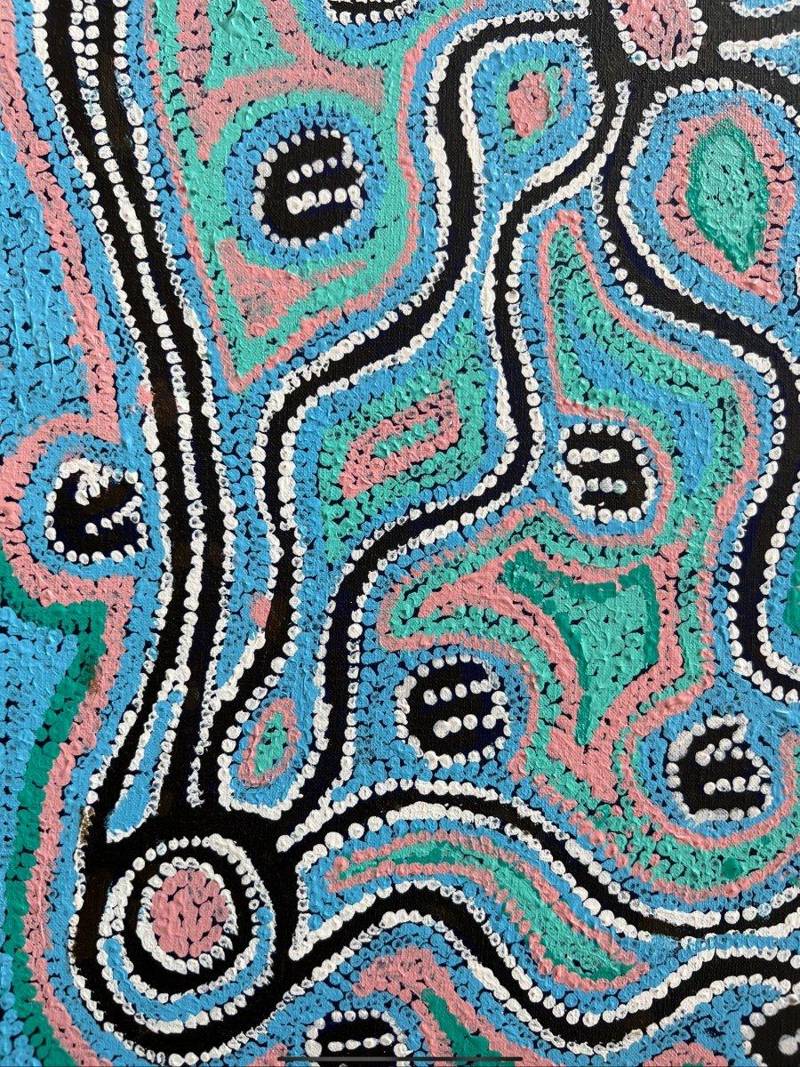 Aboriginal Painting by Bessie Nakamarra Sims (1940-2012) In Excellent Condition For Sale In NICE, FR