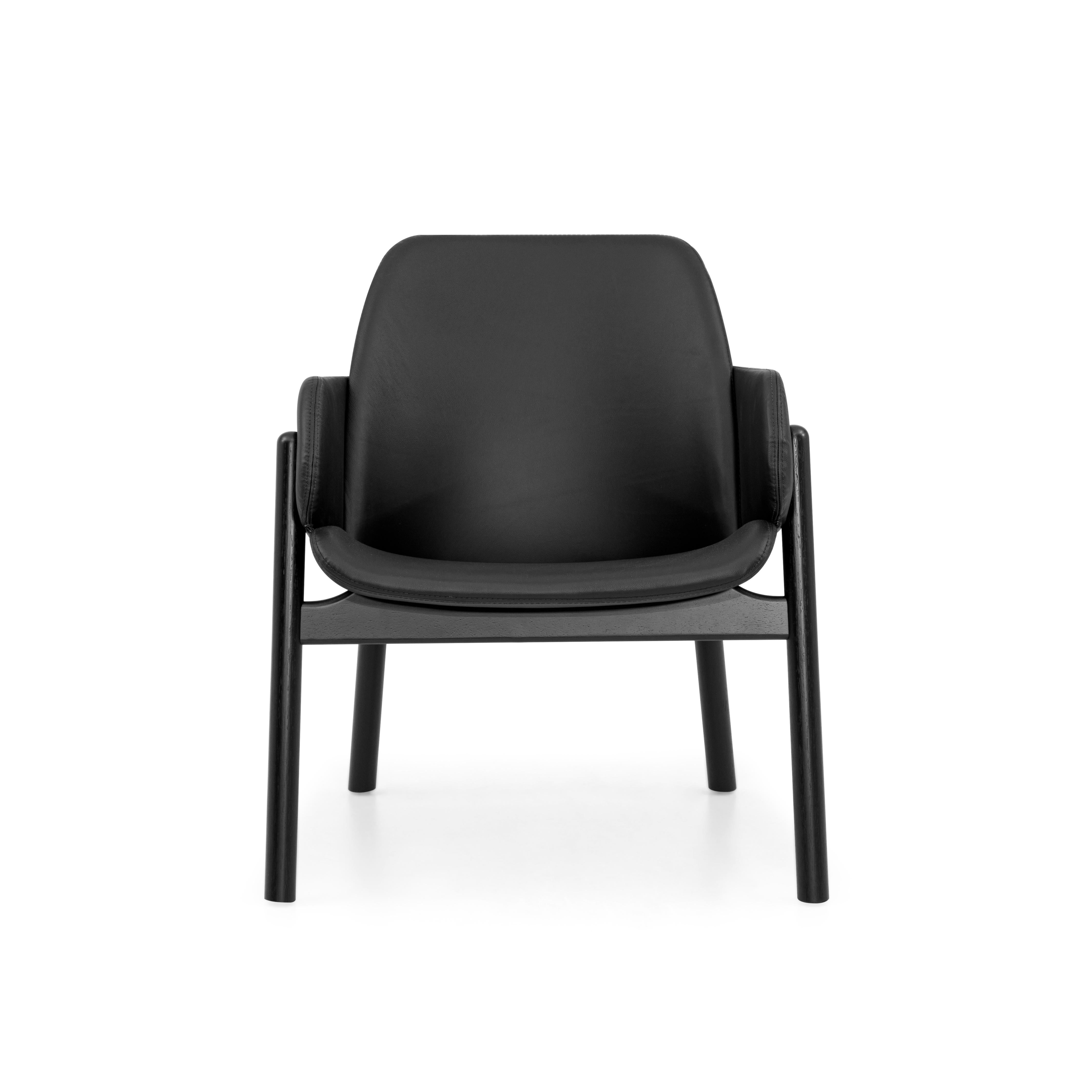 The above chair goes above and beyond in terms of design and comfortability. The combination of the black leather and the black painted frame allows you to mix the Above chair in rooms already established and rooms with a new design. The seat, back,