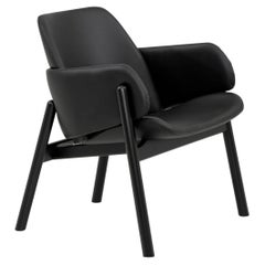 Oben-Stuhl aus schwarzem Leder und schwarz lackiertem Gestell
