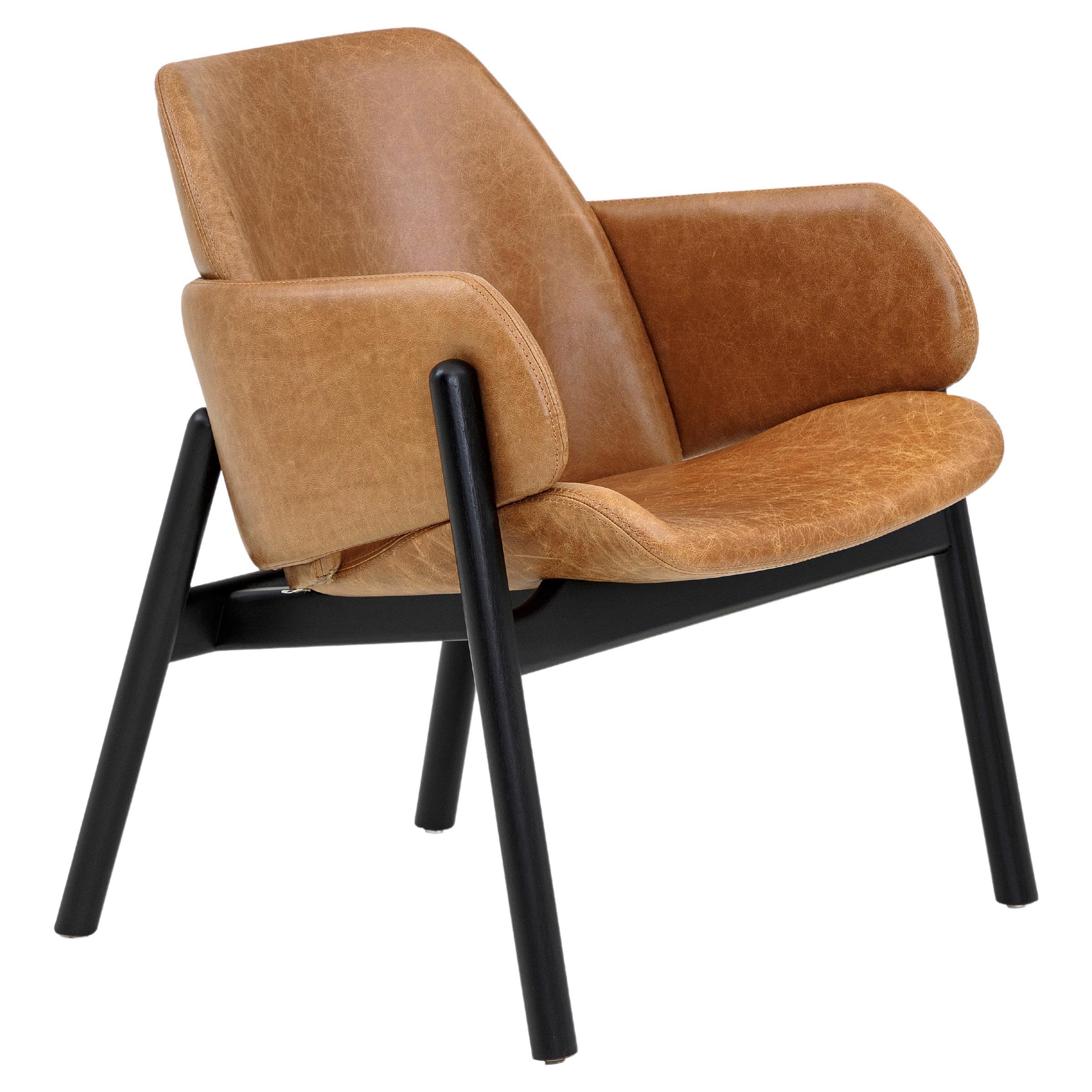 Oben-Stuhl aus braunem Leder und schwarz lackiertem Rahmen