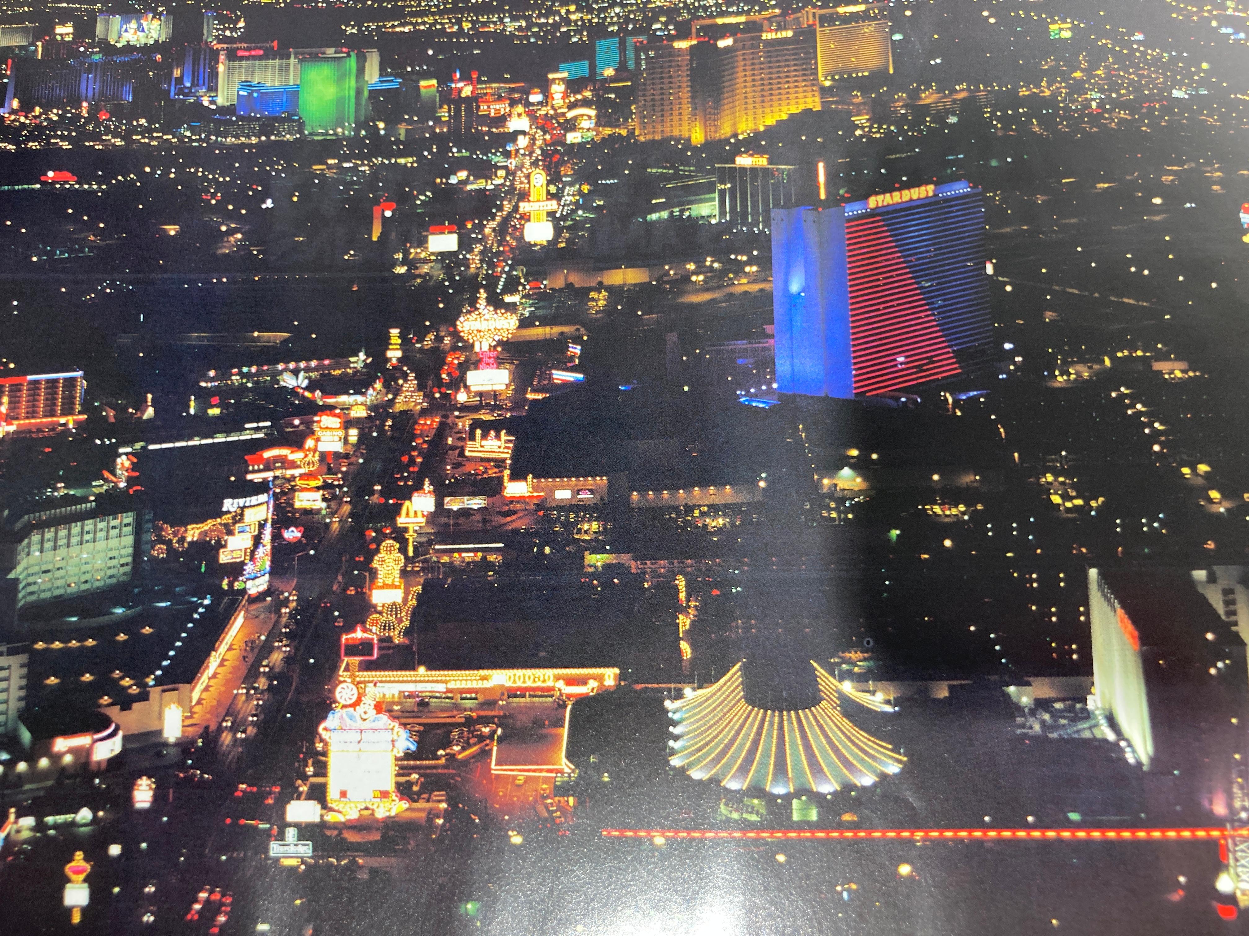 20ième siècle Au-dessus de Las Vegas par Robert Cameron en vente
