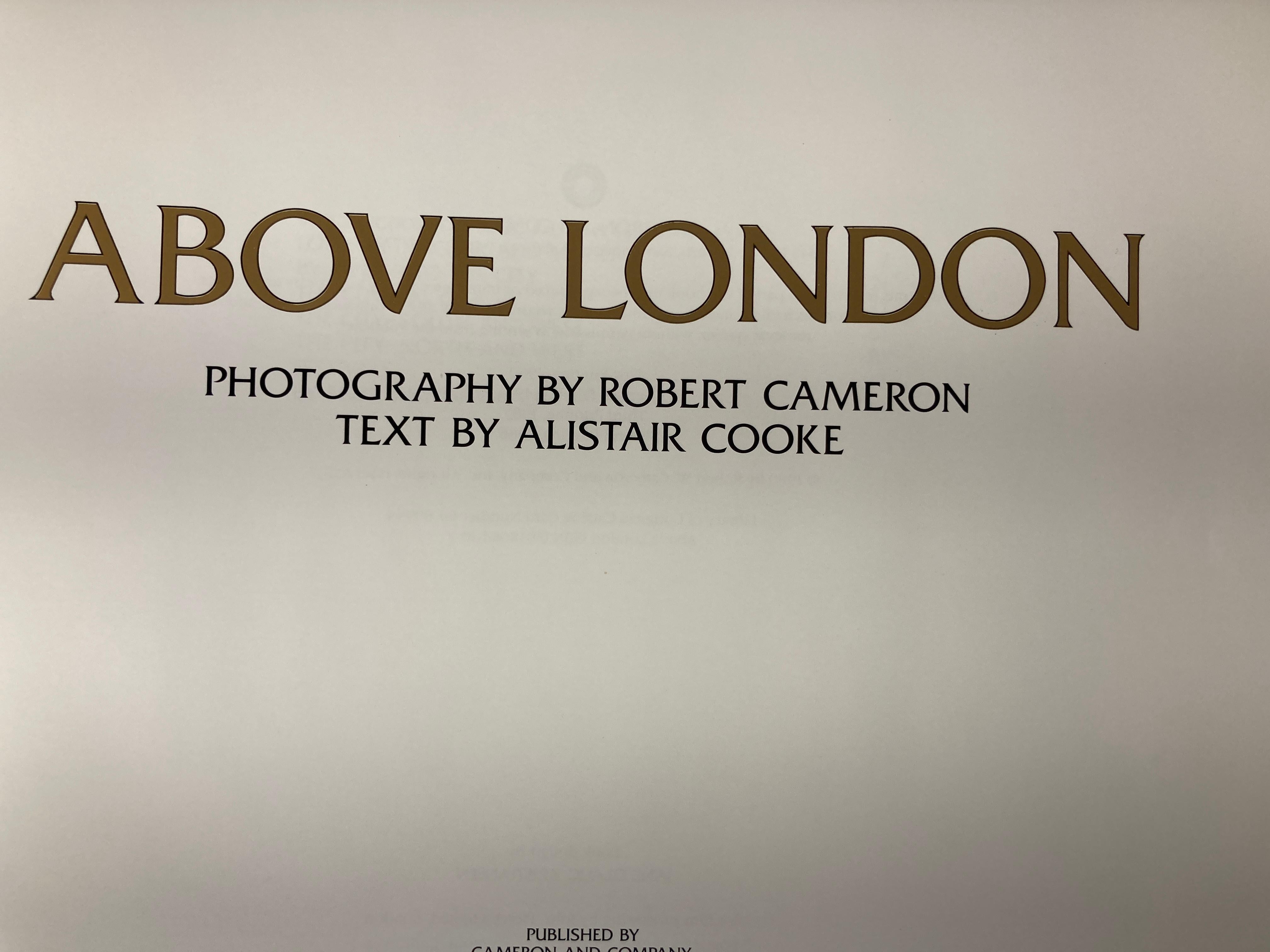 20ième siècle Au-dessus de Londres par Robert Cameron en vente