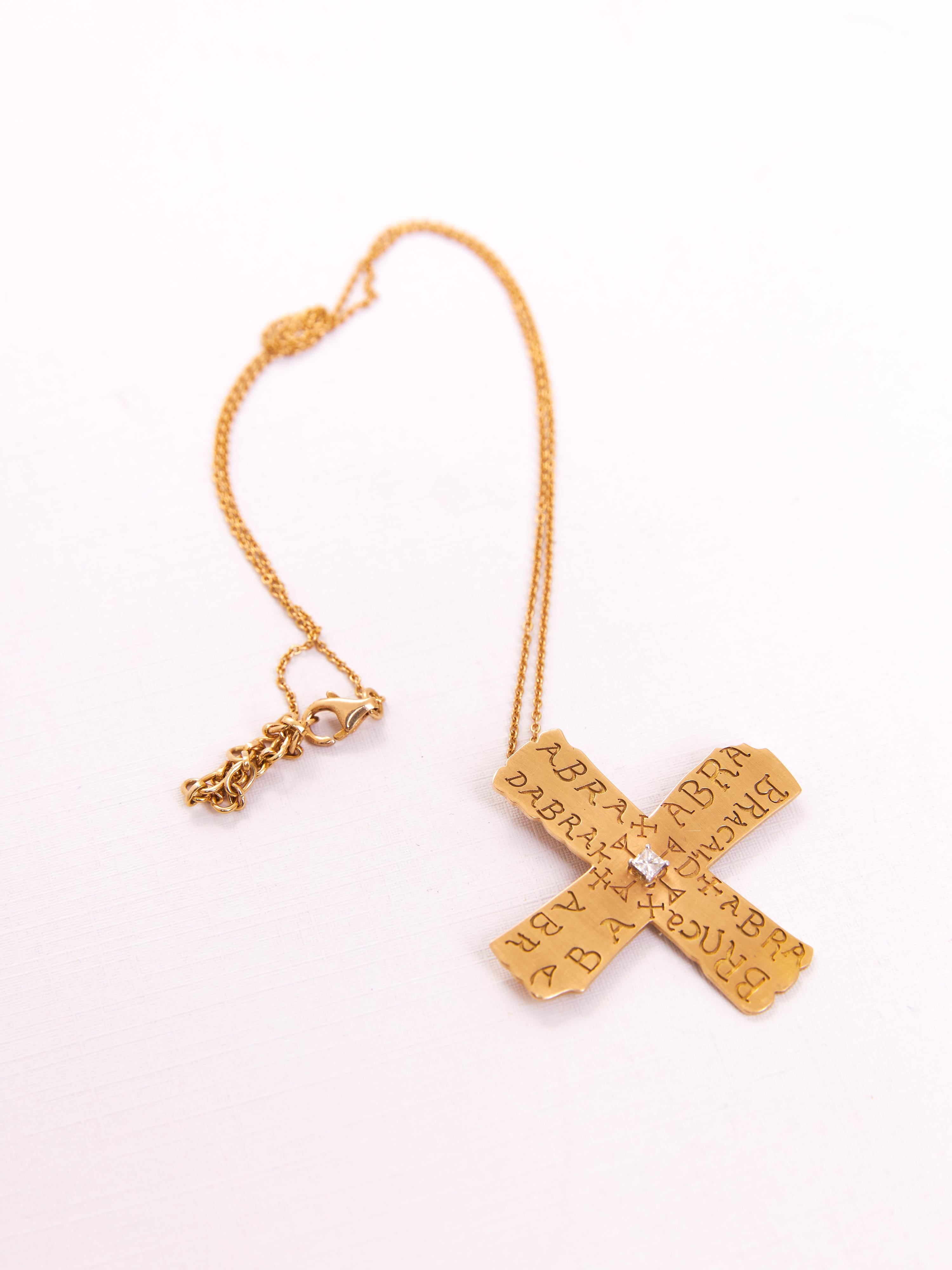 Amuleto Croce Abracadabra in oro 18kt in vendita 5
