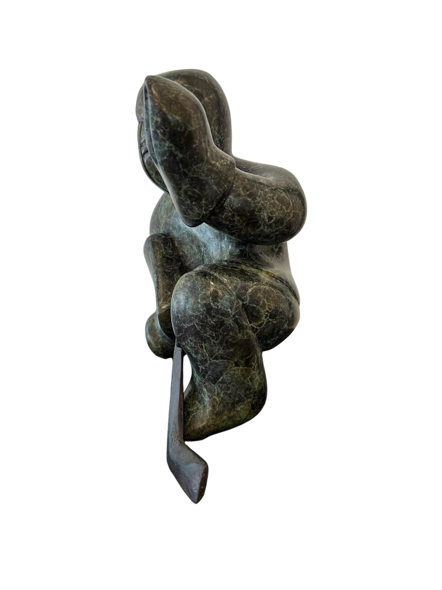'Goalie' Scultura in bronzo fuso in edizione limitata di un giocatore di hockey - Figurative Sculpture Oro di Abraham Anghik Ruben