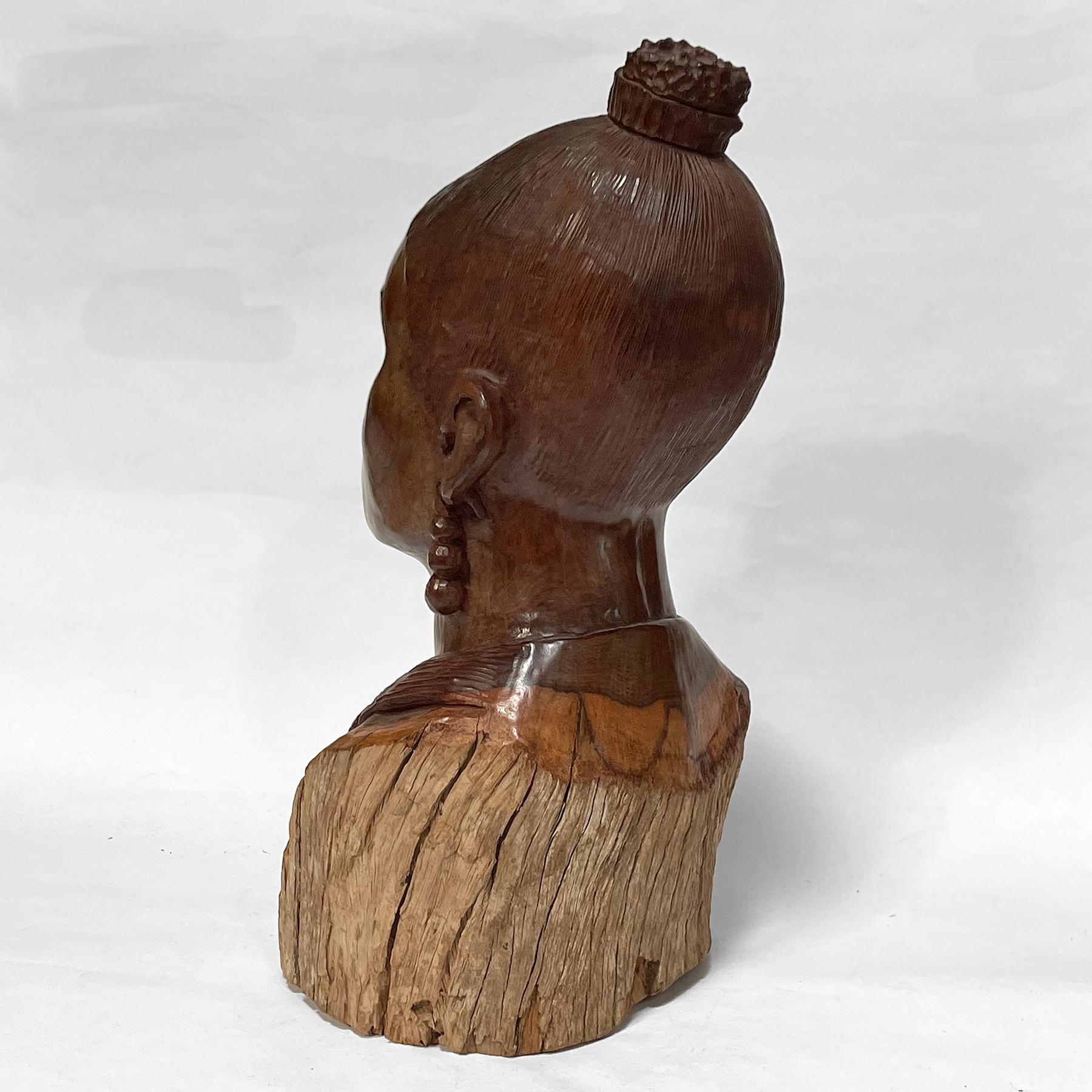 Abraham Chikumbirike Ironwood Carving of Female Bust In Good Condition For Sale In Highland, IN