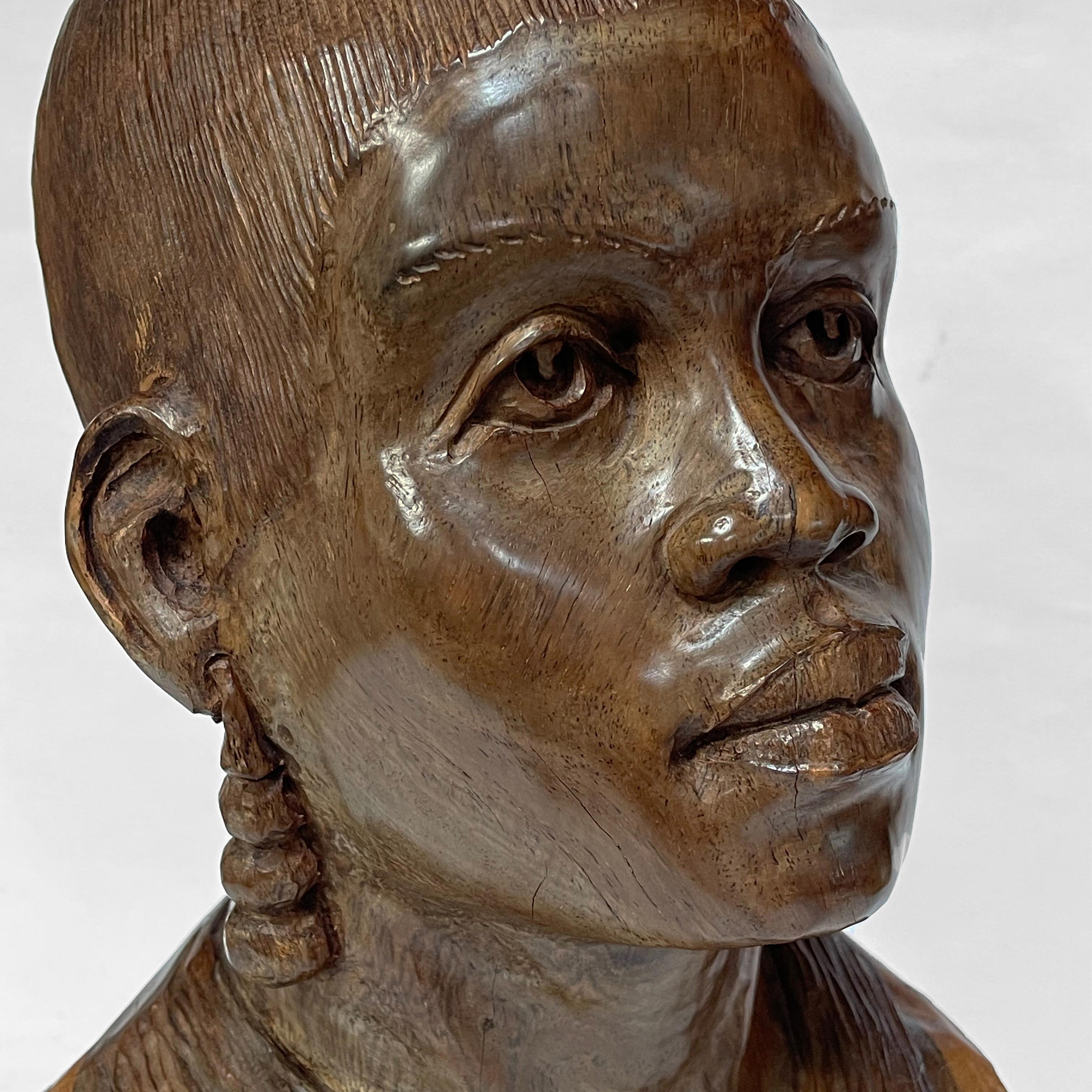 Abraham Chikumbirike Ironwood Carving of Female Bust For Sale 2