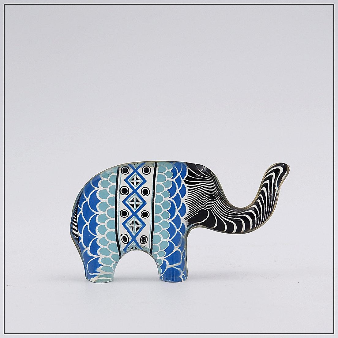 Abraham Palatnik Escultura Op Art Elefante acrílico de Lucita de mediados de siglo de Brasil en venta 2