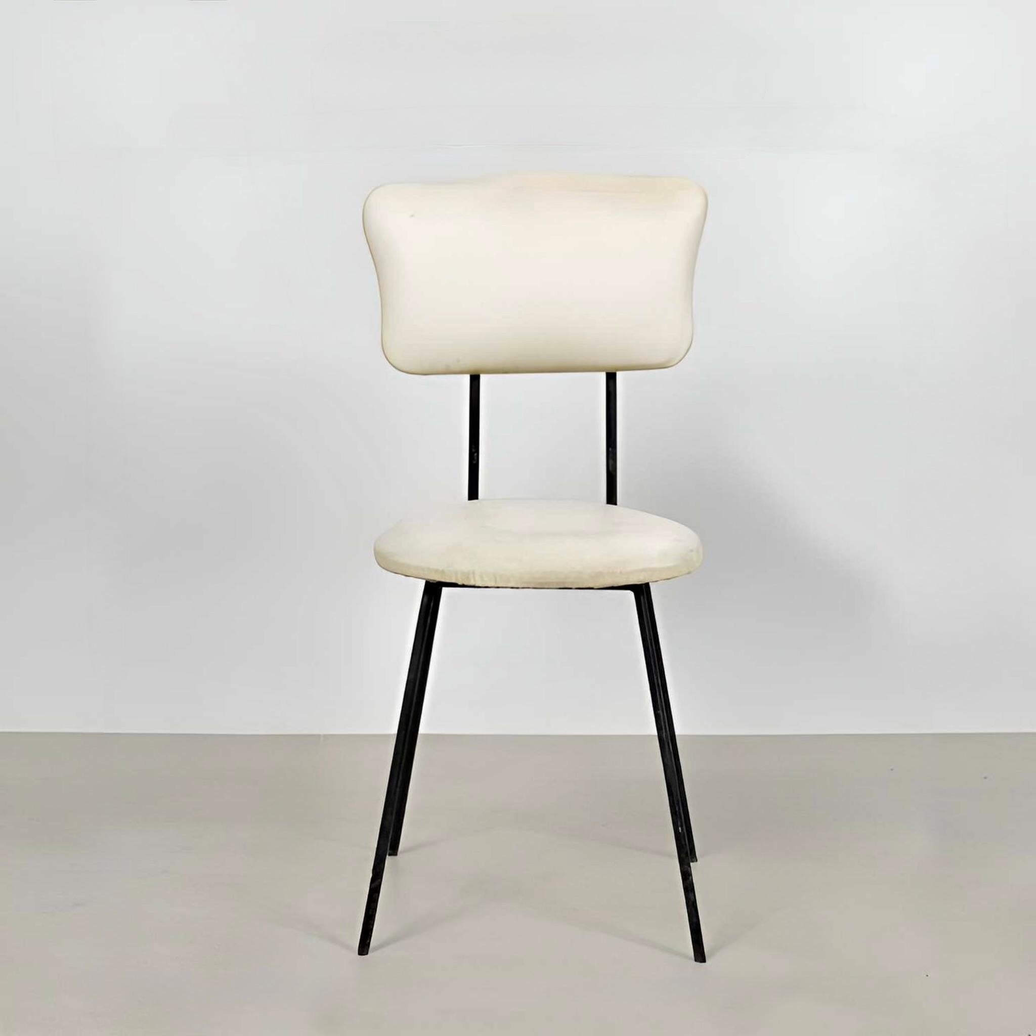 Abraham Palatnik. Stuhl, um 1950. Metall und original weißes Curvin im Zustand „Gut“ im Angebot in PARIS, FR