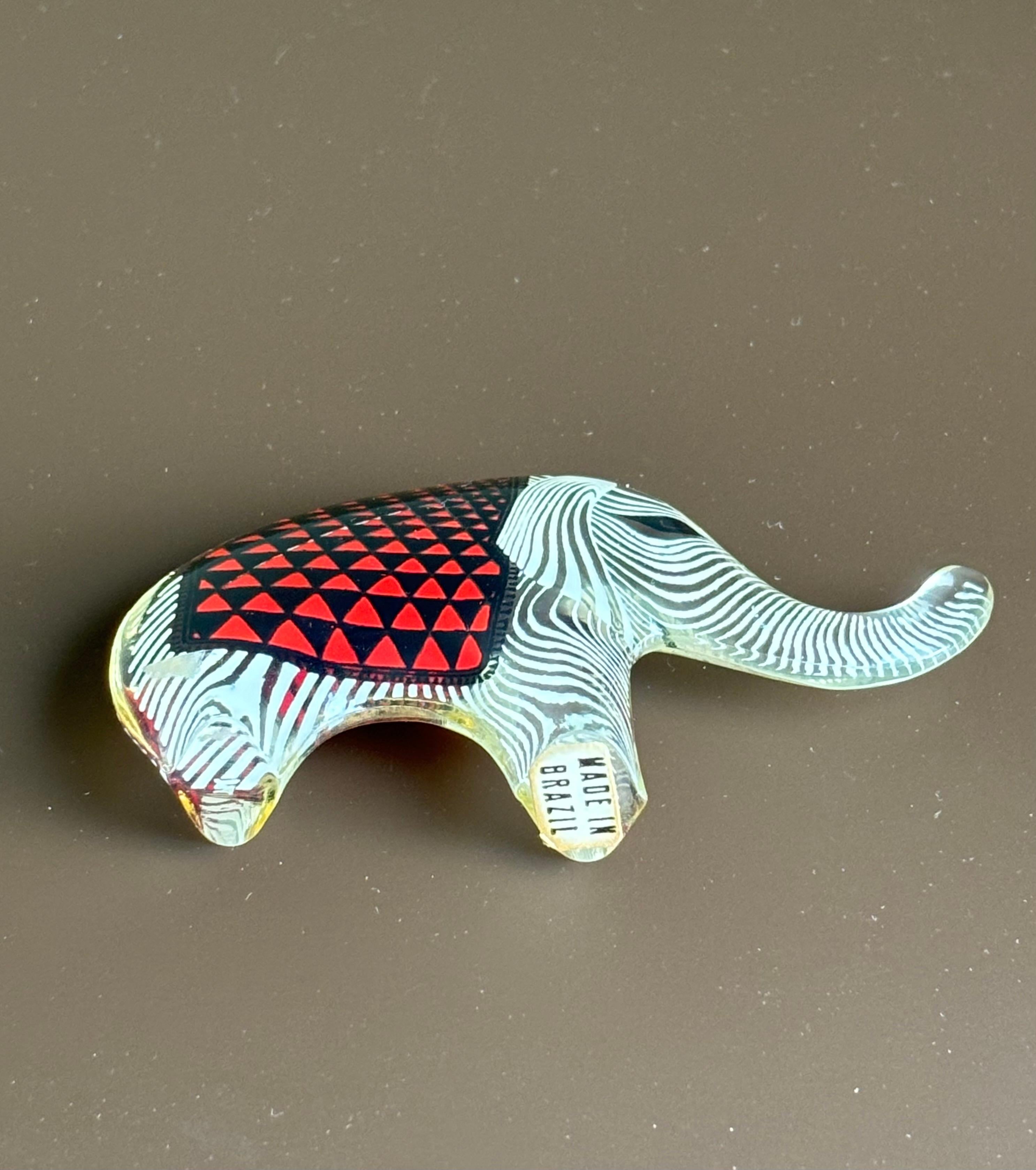 Abraham Palatnik Kinetic Lucite Acrylic Elephant. For Sale 2