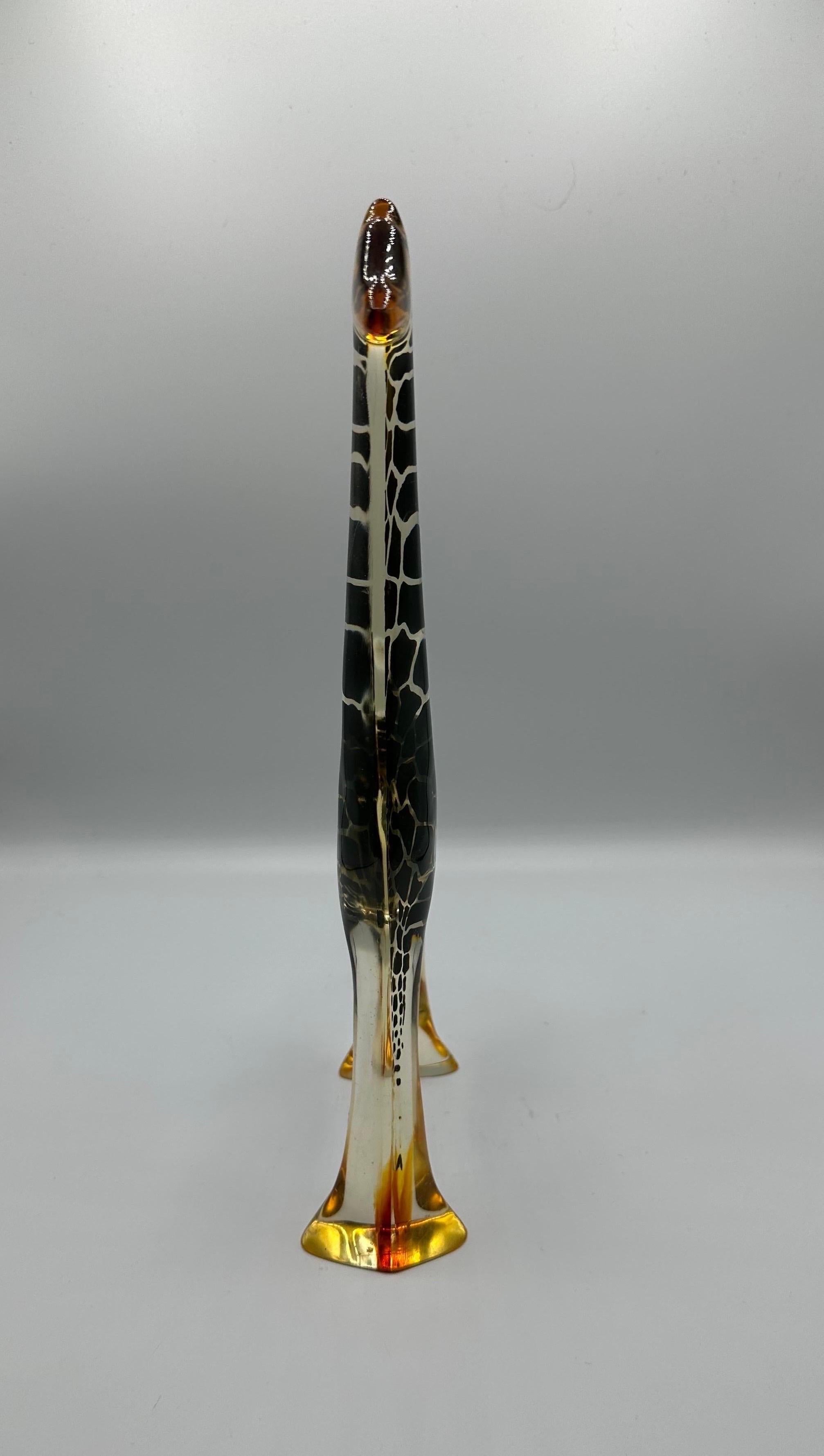 Mid-Century Modern Grande figurine sculptée en acrylique de girafe Lucite Abraham Palatnik en vente