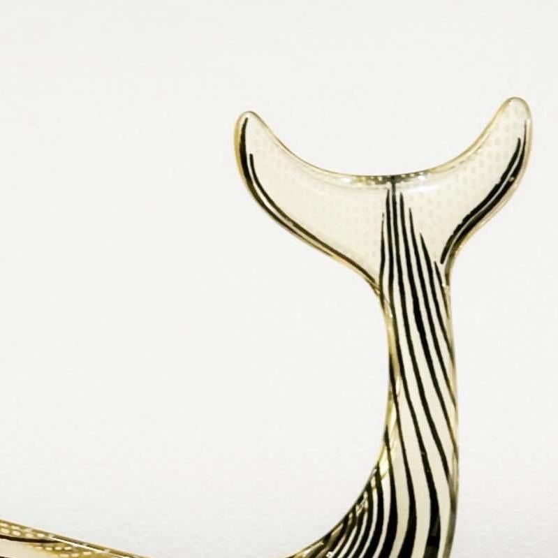 Abraham Palatnik Lucite Acrylic Jumbo Whale 1970s Brazil Op Art In Good Condition In Cathedral City, CA