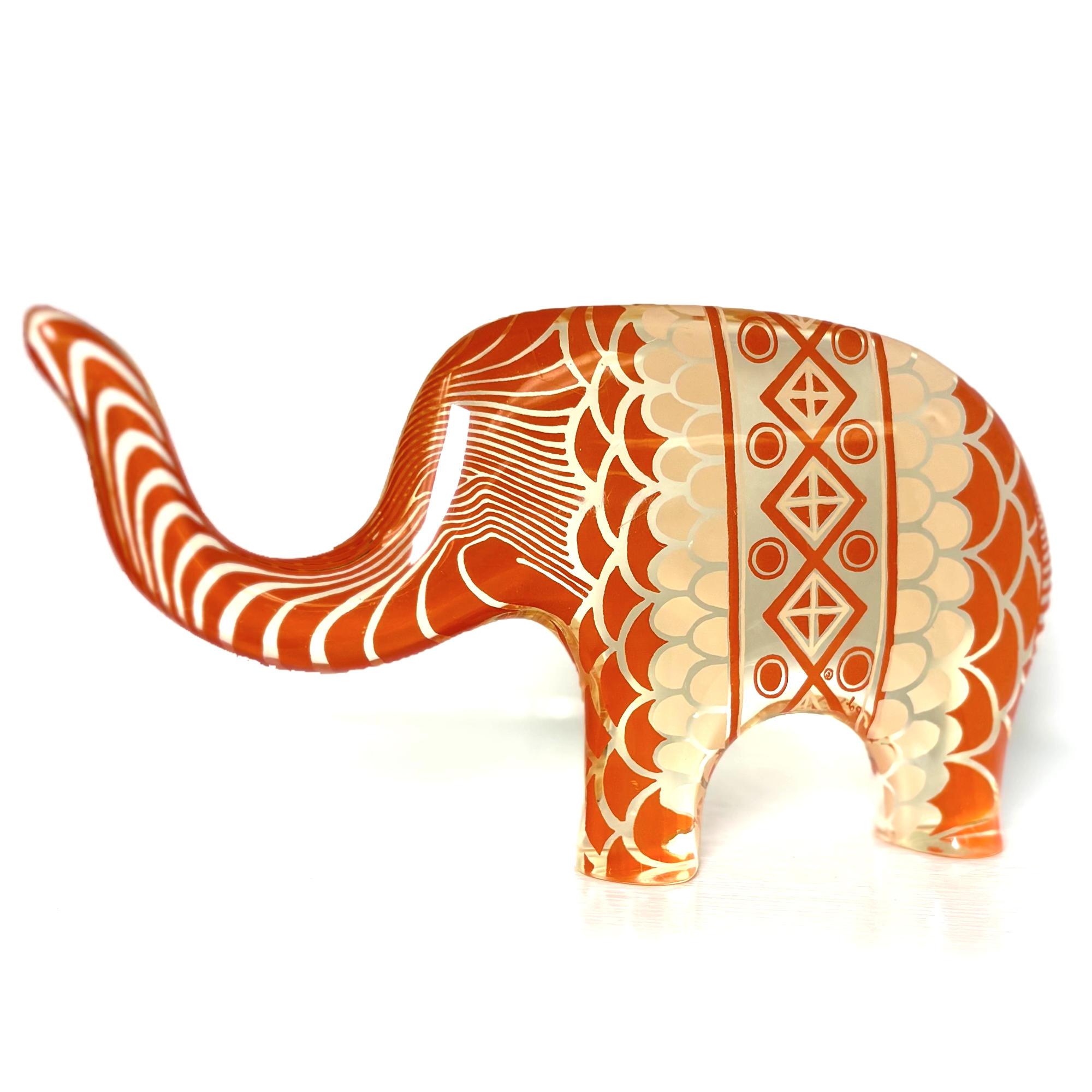 Mid-Century moderno Abraham Palatnik Lucite Acrylic Red Elephant Figurine Brazil in vendita