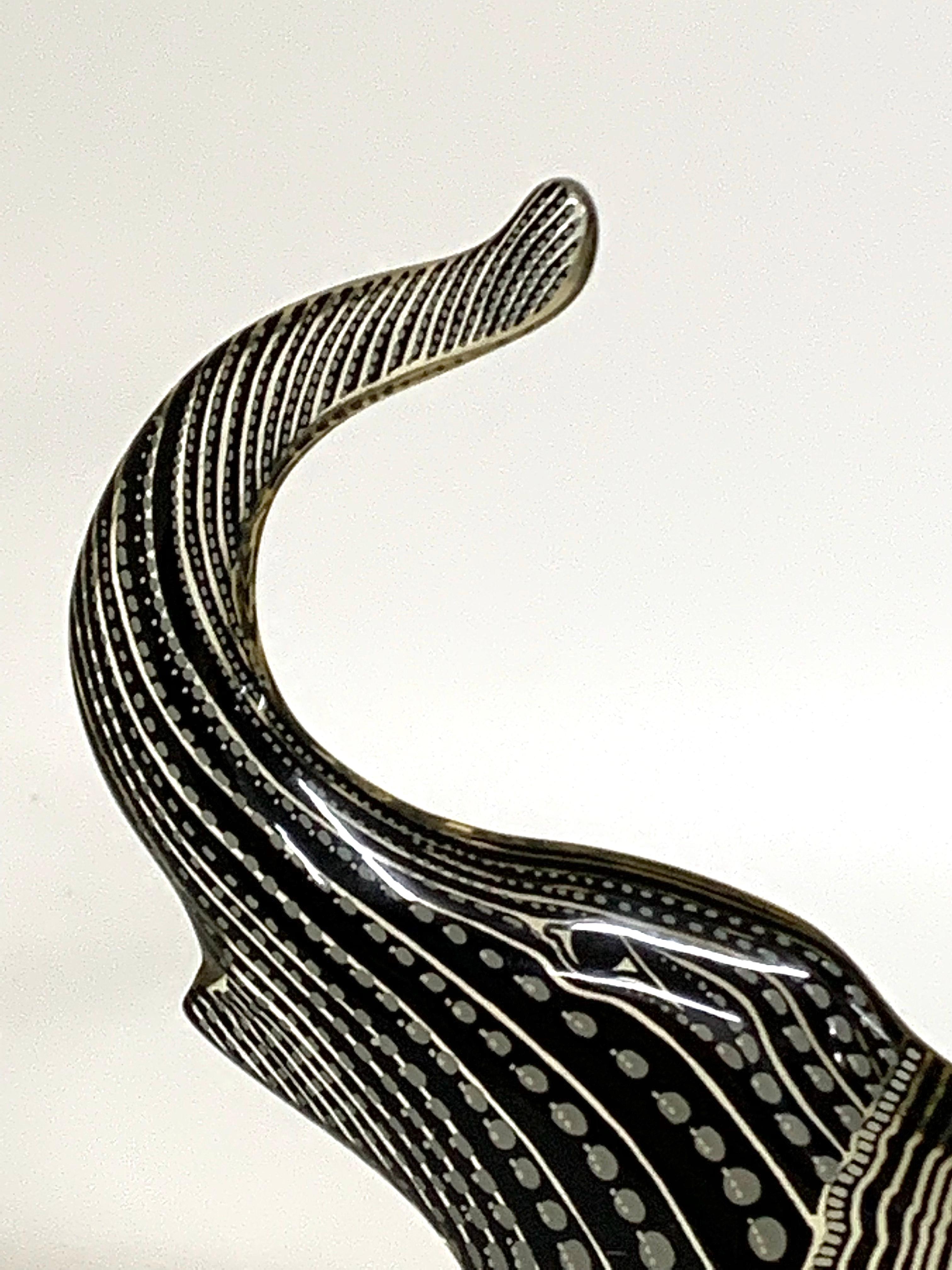 Mid-Century Modern Abraham Palatnik Éléphant noir en lucite du Brésil, c1970 en vente