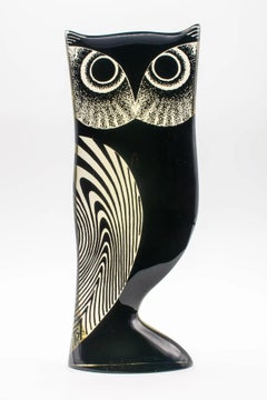 Abraham Palatnik, Owl, Kinetic sculpture in acrylic resin. Brazil, c. 1970