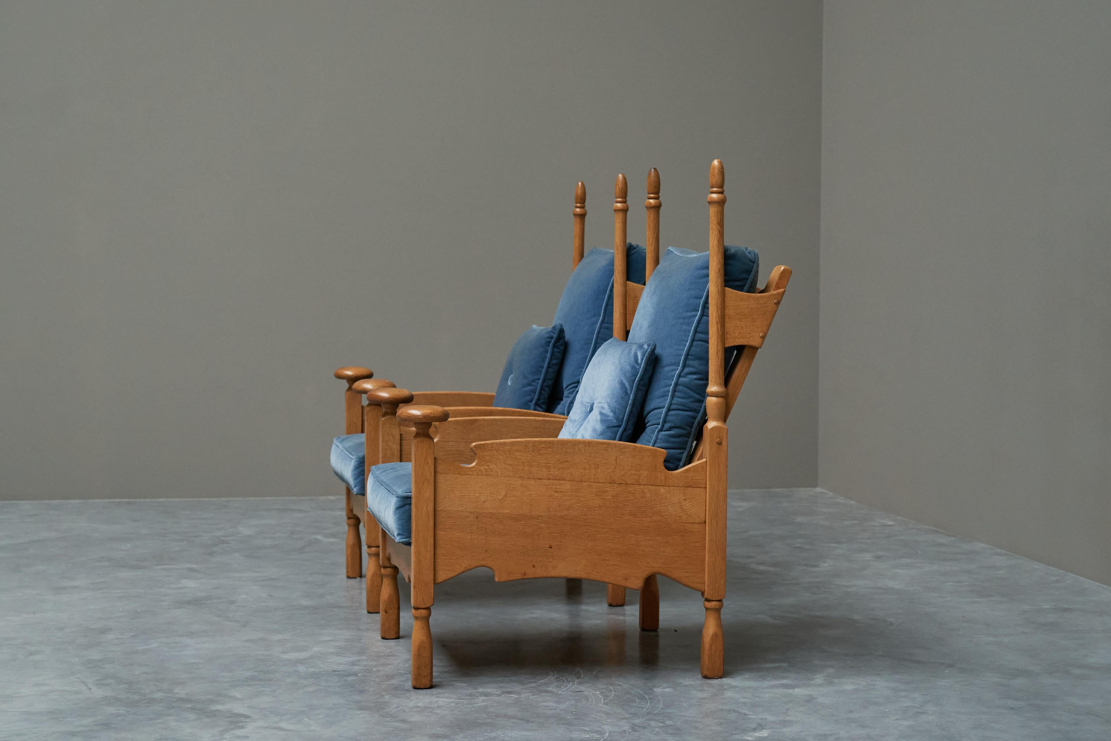 Abraham Sprij Pair of Lounge Chairs in Solid Oak and Blue Velvet 1960s For Sale 3