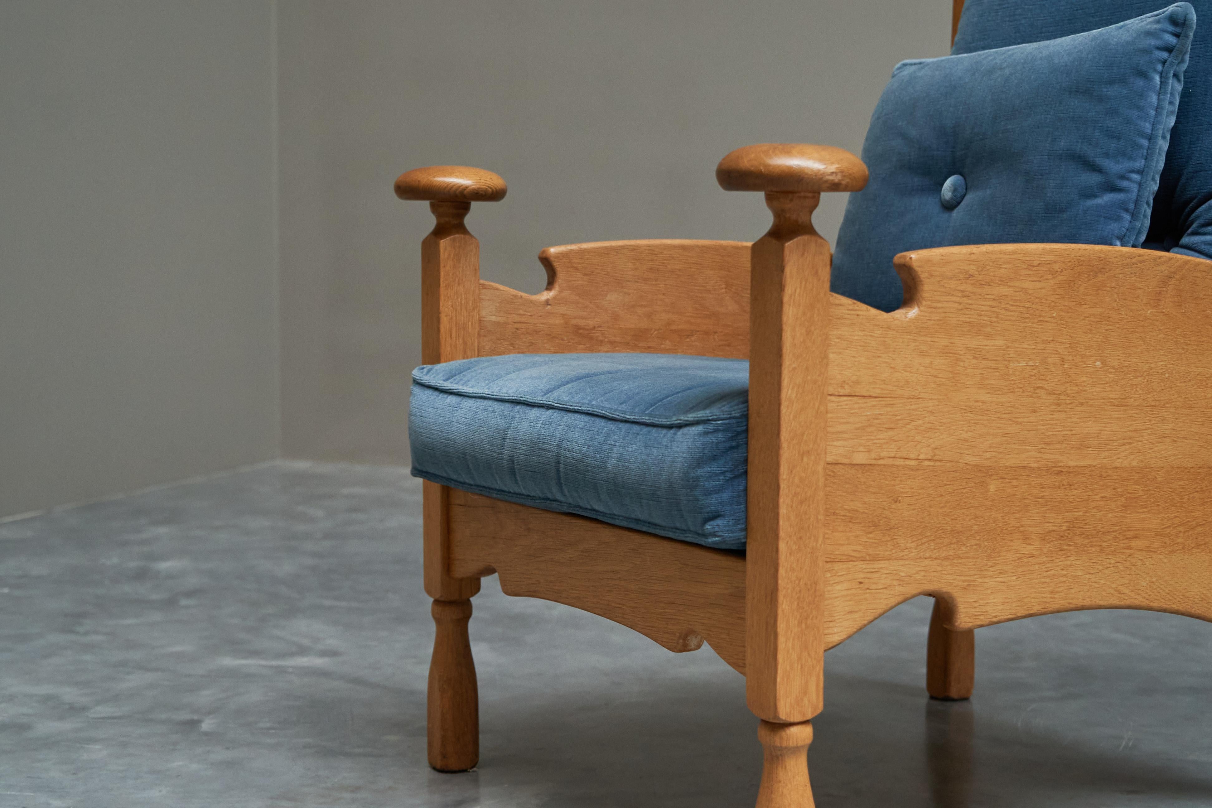 Abraham Sprij Pair of Lounge Chairs in Solid Oak and Blue Velvet 1960s For Sale 2