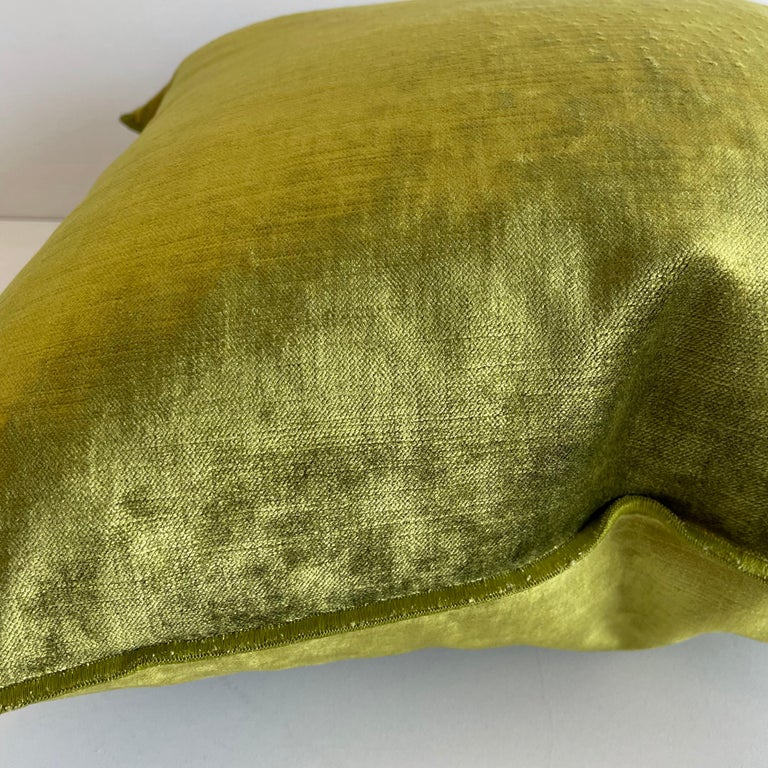 Royal Velvet Accent Pillow For Sale at 1stDibs