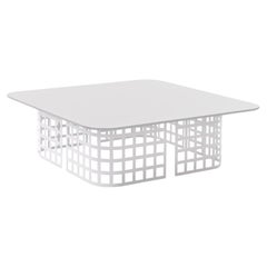 Absolute Weißer, niedriger, quadratischer Mara-Couchtisch von Lorenza Bozzoli