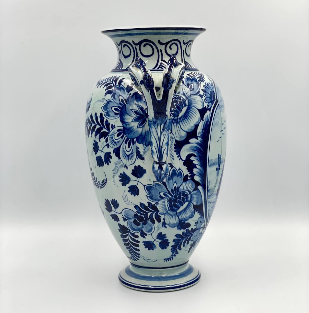Vases bleus absolument anciens Bonnie de Delft  Ensemble de trois pièces, Allemagne, 1890-1900 en vente 1