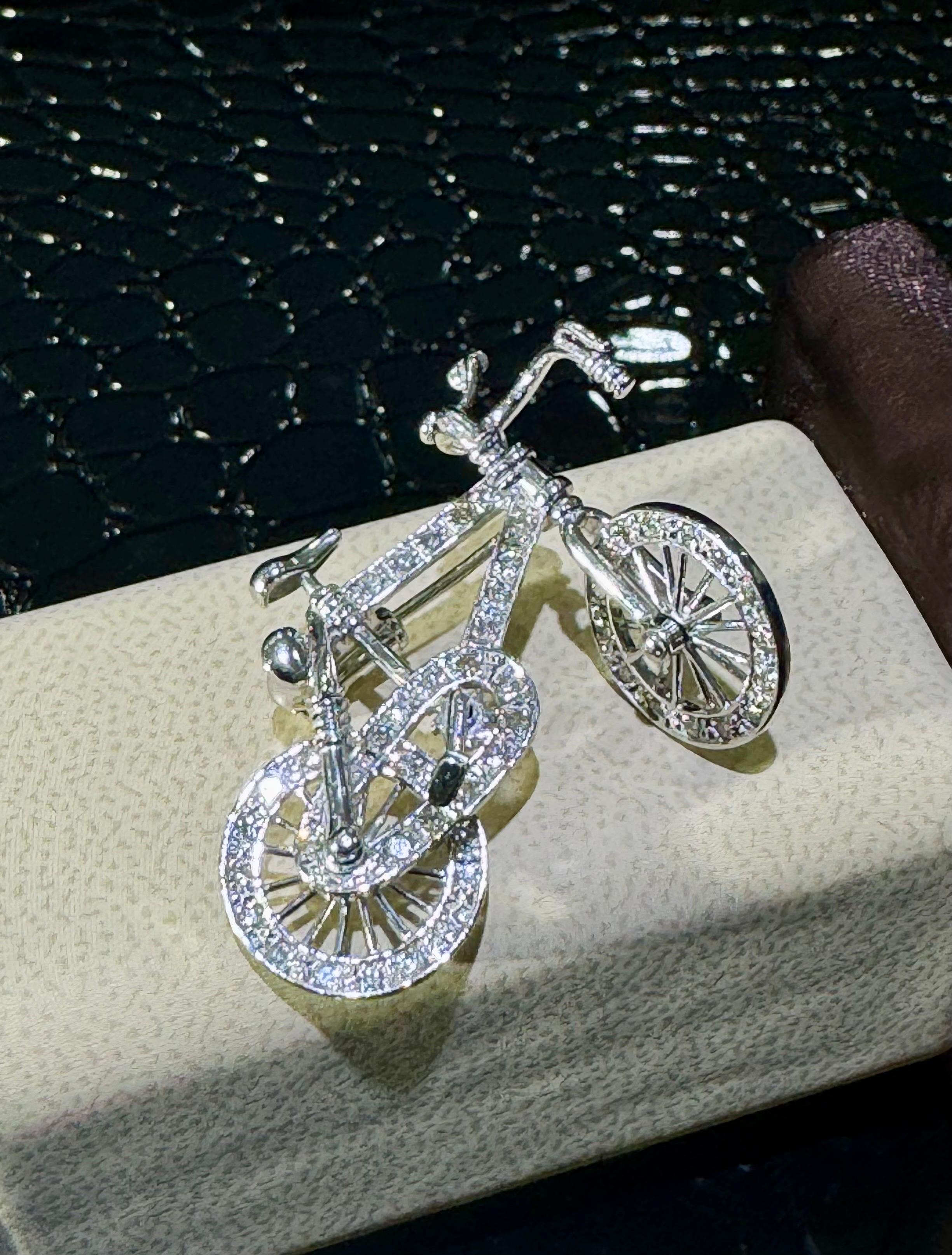 Absolutely Incredible And Unique Diamond Bicycle Broach/Pin In 18k White Gold In New Condition For Sale In Fort Lauderdale, FL