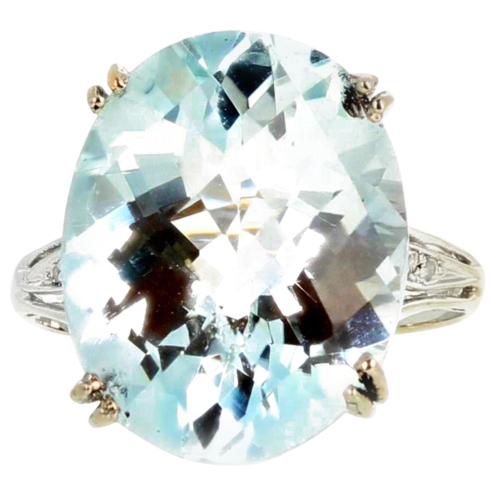 AJD RARE NATURAL Stunning Clear 15.4 Carat Blue Topaz & Diamonds Ring