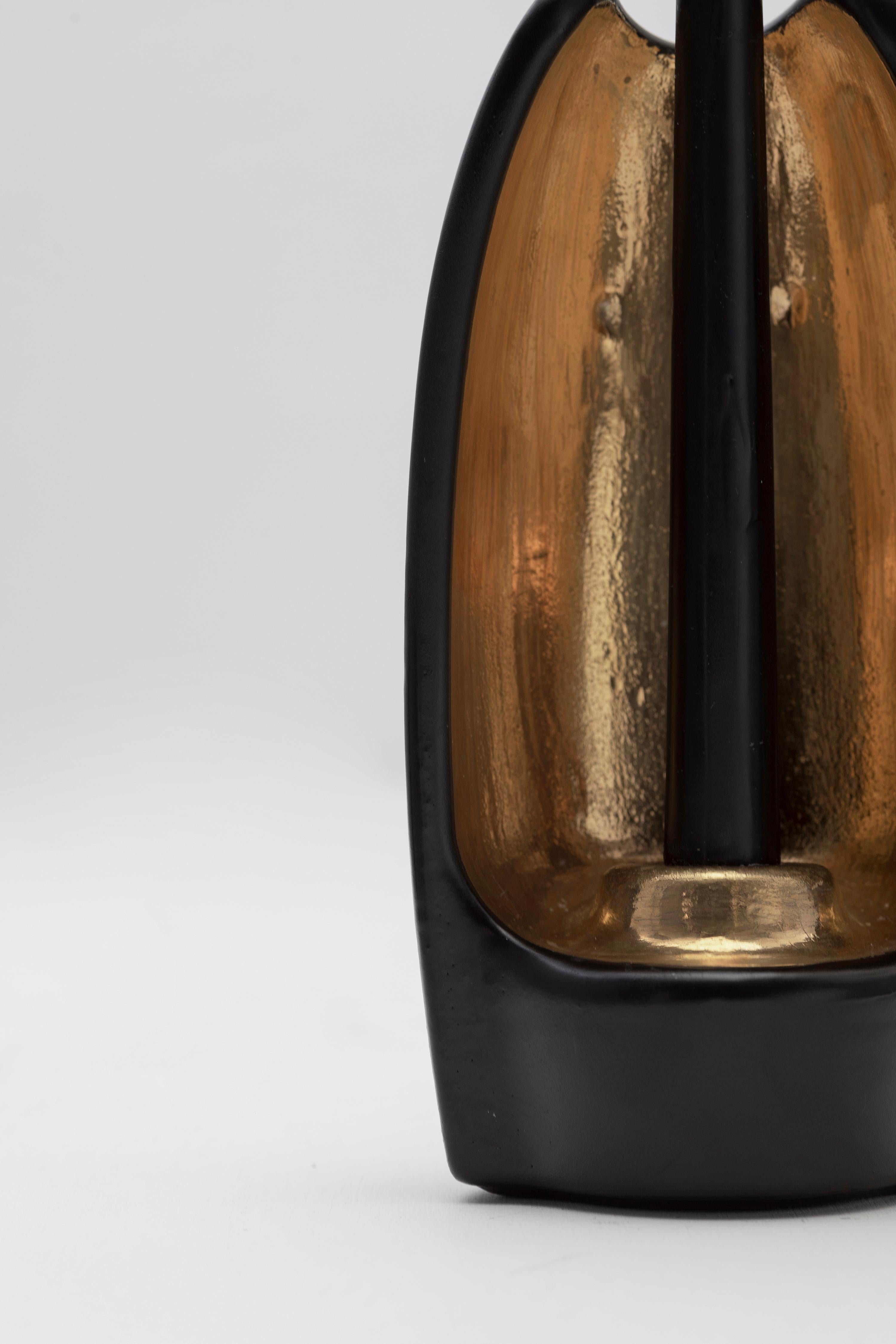 Bougeoir décoratif ABSOLUTO en céramique émaillée noire avec détails de lustre doré en vente 3