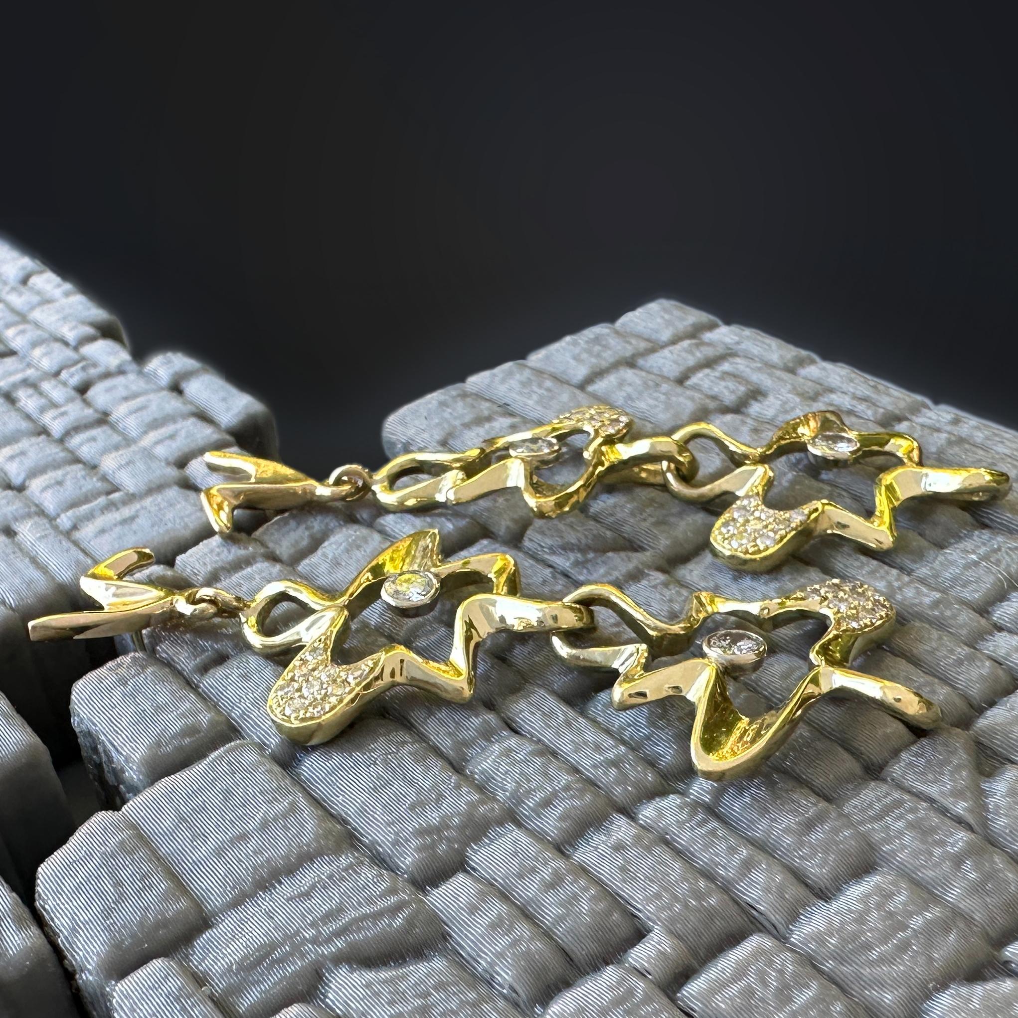 Pendants d'oreilles « Parkies » en or jaune 18 carats avec diamants abstraits de 0,77 carat en vente 3