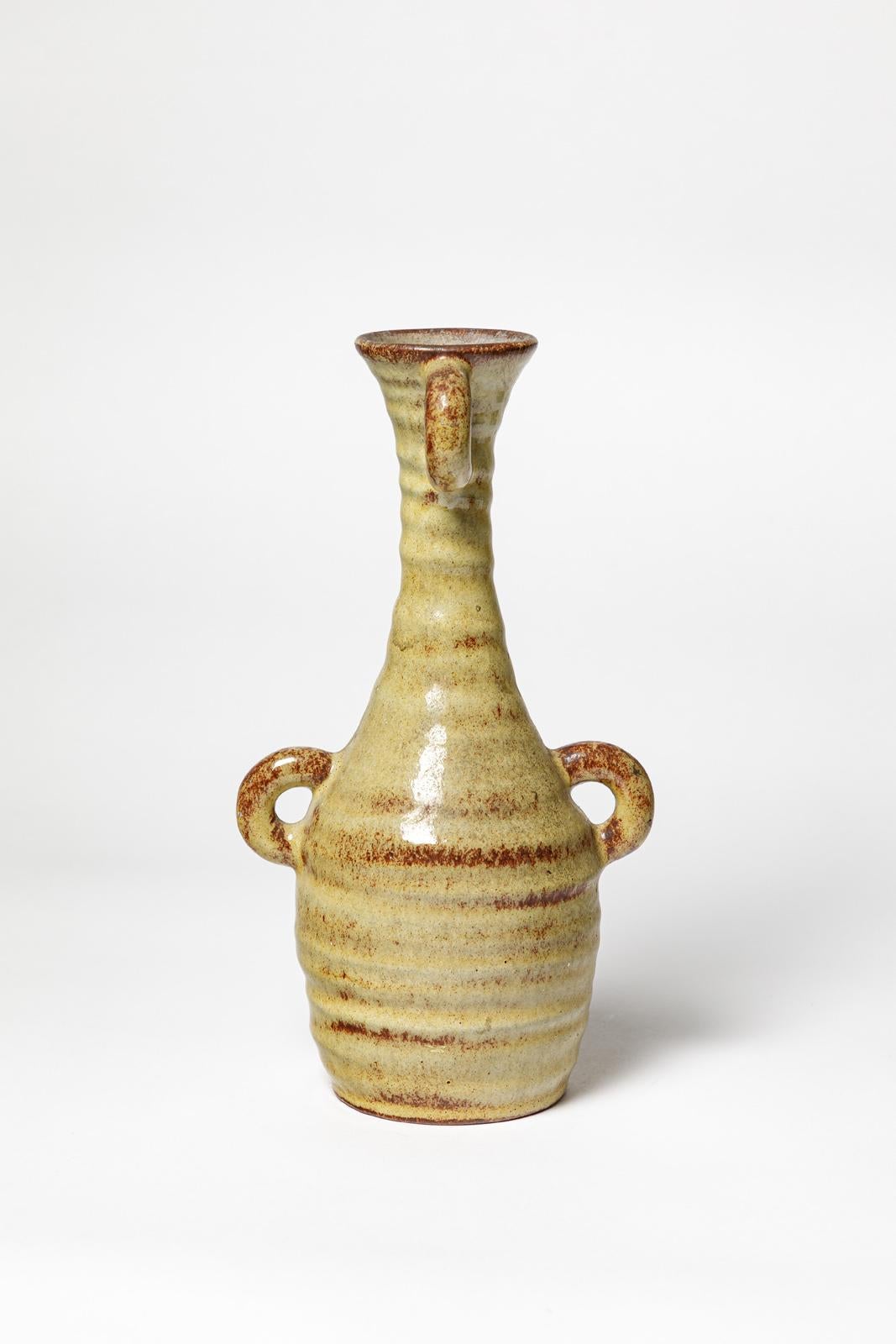 Vaso in ceramica gialla dal design astratto del XX secolo di Accolay firmato 1950 In condizioni ottime in vendita a Neuilly-en- sancerre, FR