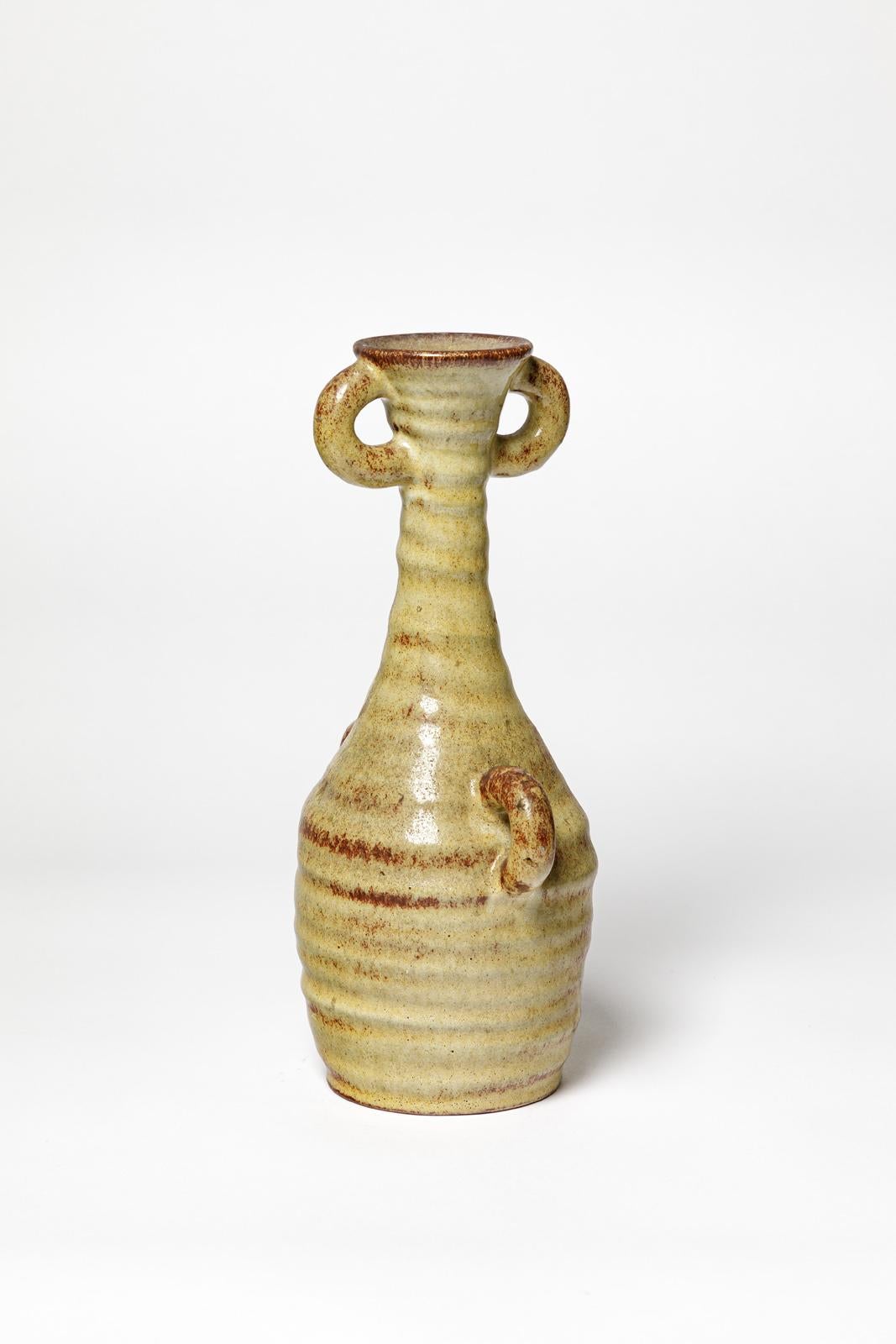 Ceramica Vaso in ceramica gialla dal design astratto del XX secolo di Accolay firmato 1950 in vendita