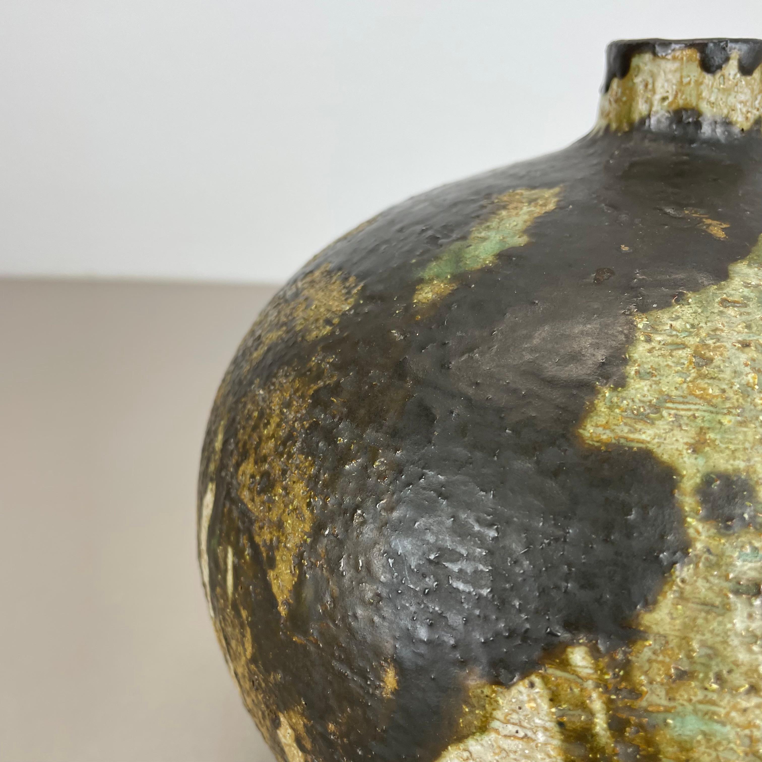 Abstrakte 21cm Keramik-Studio-Keramik-Vase von Gerhard Liebenthron, Deutschland, 1960er Jahre im Angebot 7