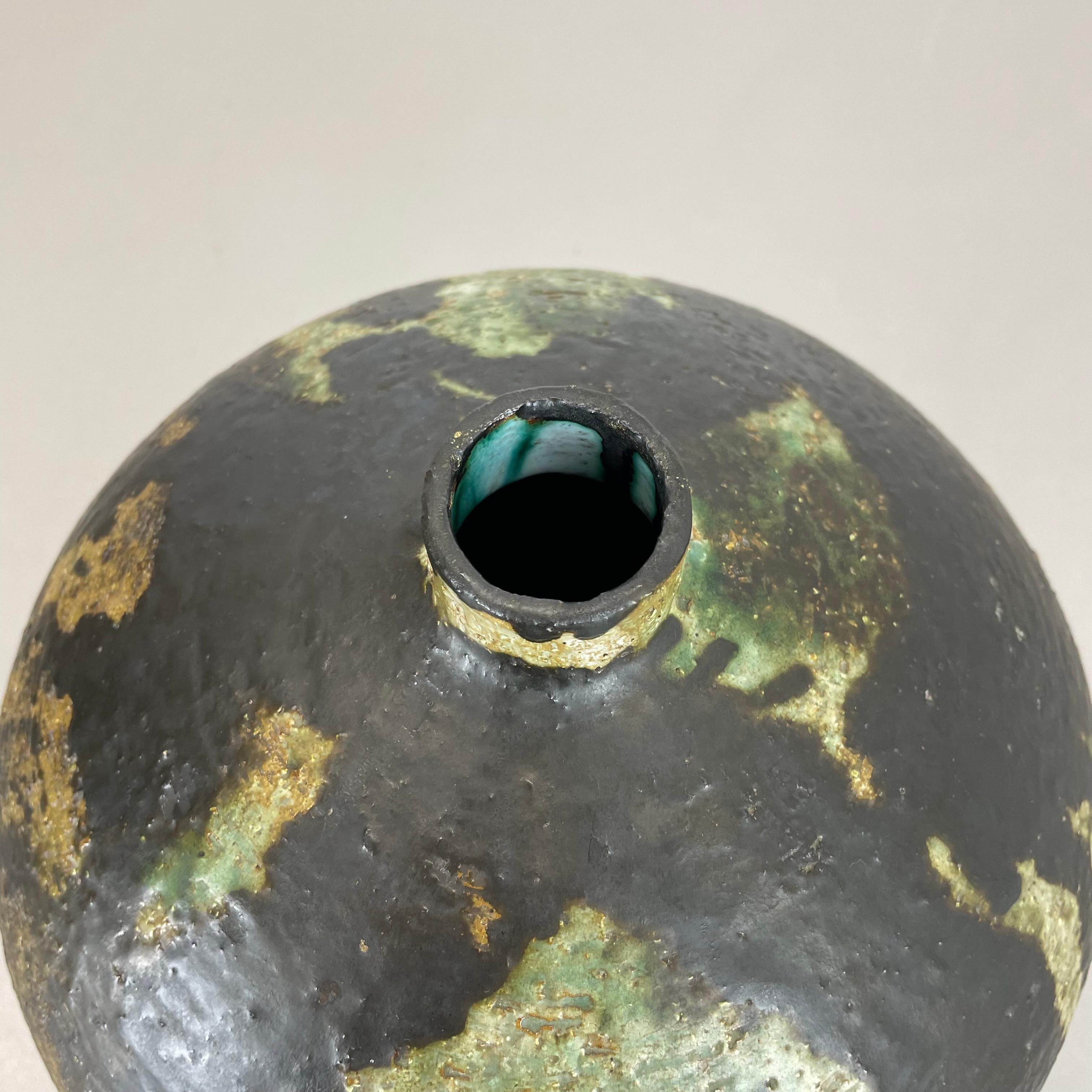 Abstrakte 21cm Keramik-Studio-Keramik-Vase von Gerhard Liebenthron, Deutschland, 1960er Jahre im Angebot 10