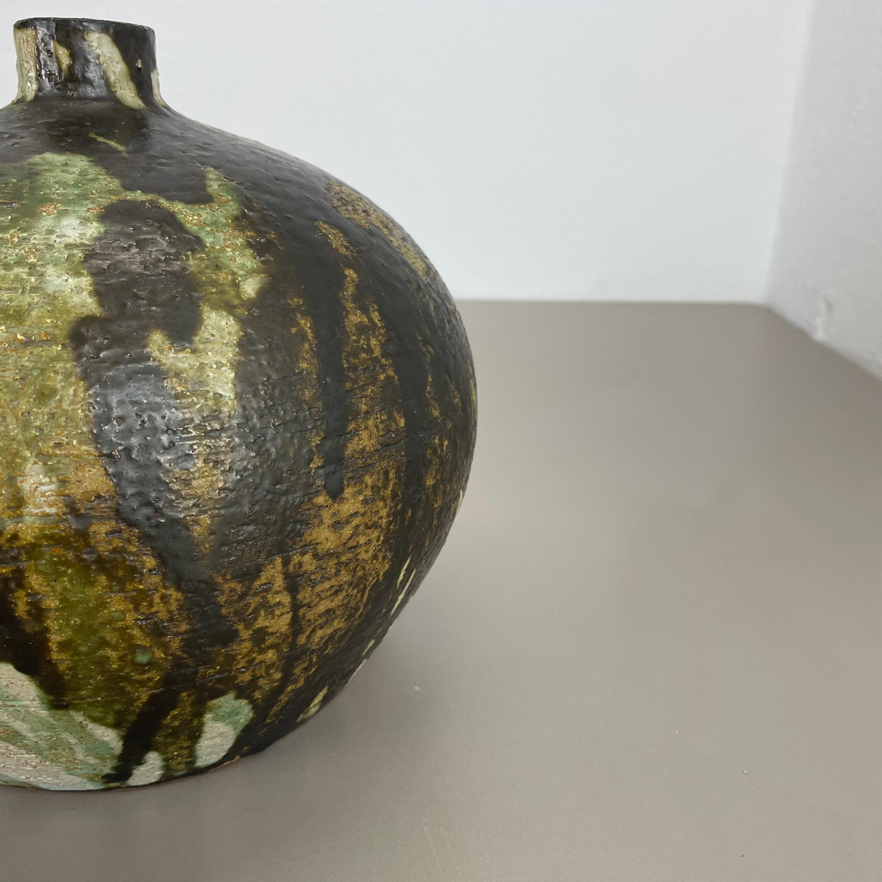 Abstrakte 21cm Keramik-Studio-Keramik-Vase von Gerhard Liebenthron, Deutschland, 1960er Jahre im Angebot 3
