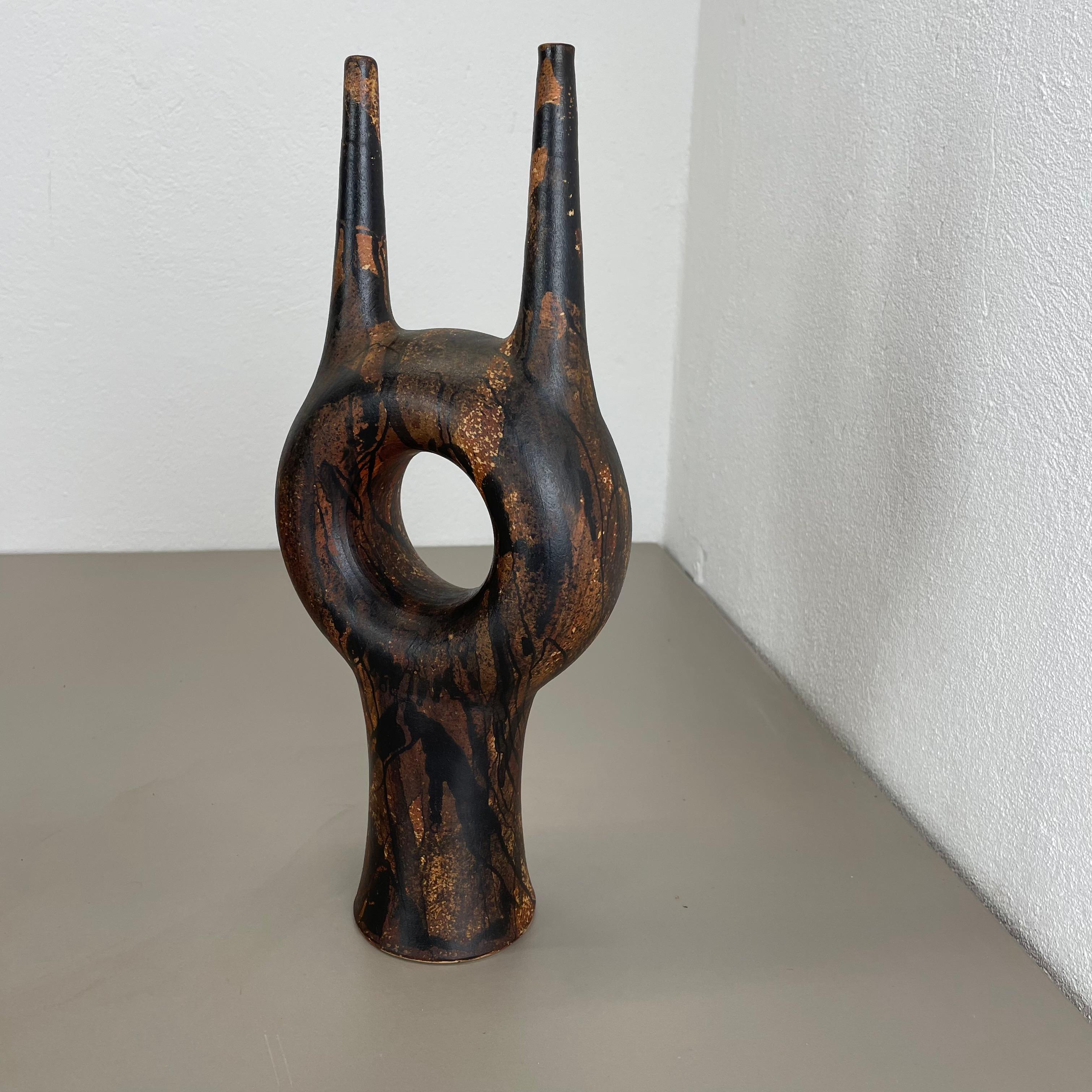 Vaso astratto da 37 cm in ceramica Studio Pottery, Gerhard Liebenthron, Germania, 1979 in vendita 6